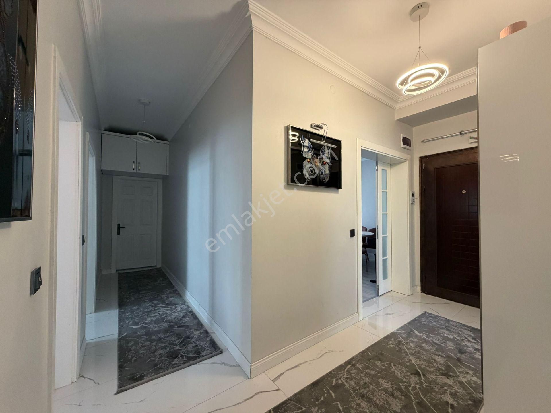 Çankaya Kennedy Caddesi'nde Yenilenmiş Kullanışlı 3+1 Satılık - Görsel 27