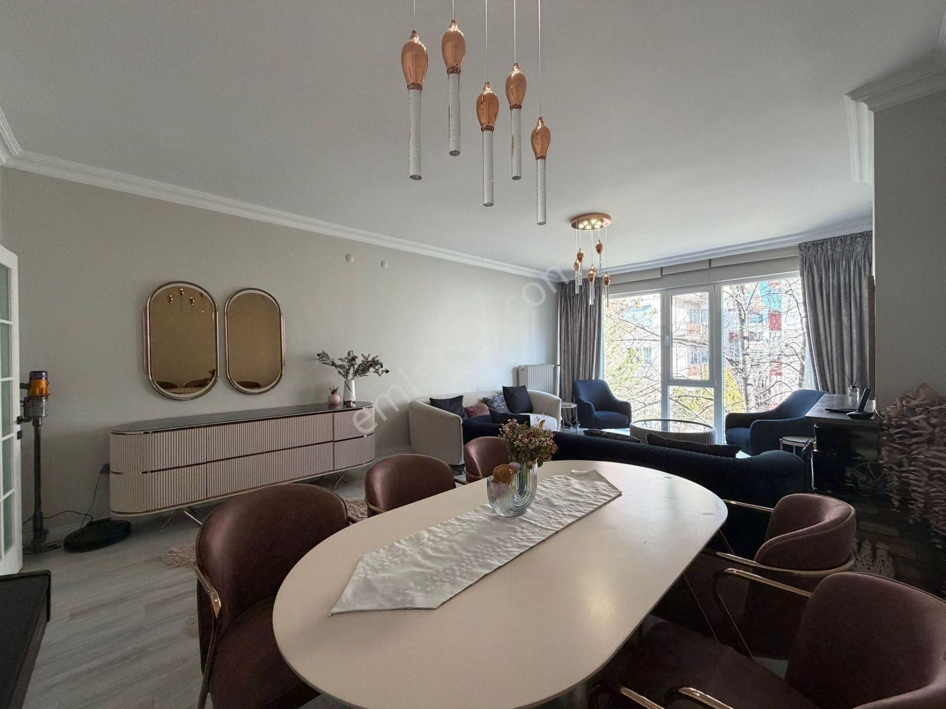 Çankaya Kennedy Caddesi'nde Yenilenmiş Kullanışlı 3+1 Satılık - Görsel 8