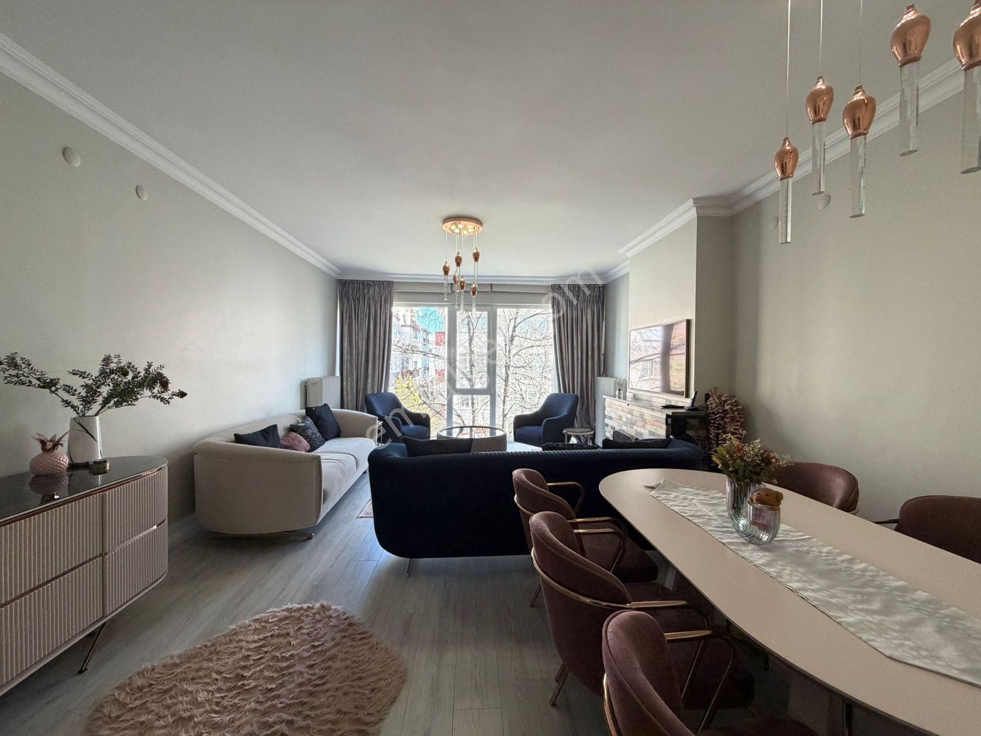 Çankaya Kennedy Caddesi'nde Yenilenmiş Kullanışlı 3+1 Satılık - Görsel 7