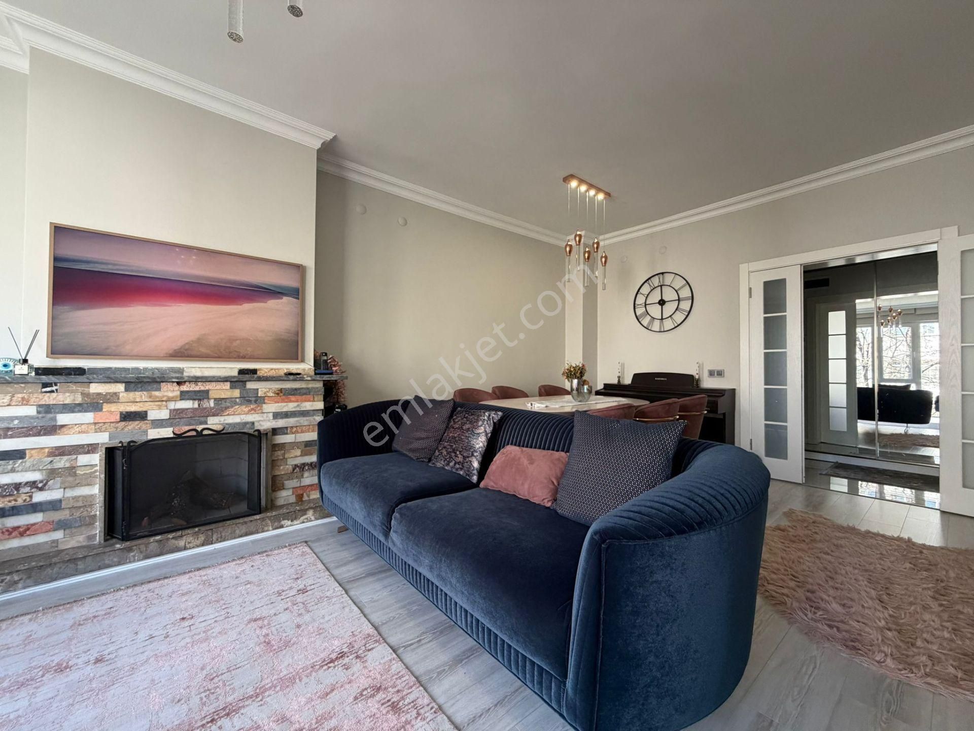 Çankaya Kennedy Caddesi'nde Yenilenmiş Kullanışlı 3+1 Satılık - Görsel 11