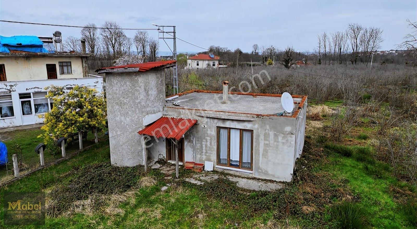 Mabelden - Sahilköy'de Evi İle Beraber 2800 M2 Arsa !! - Görsel 6