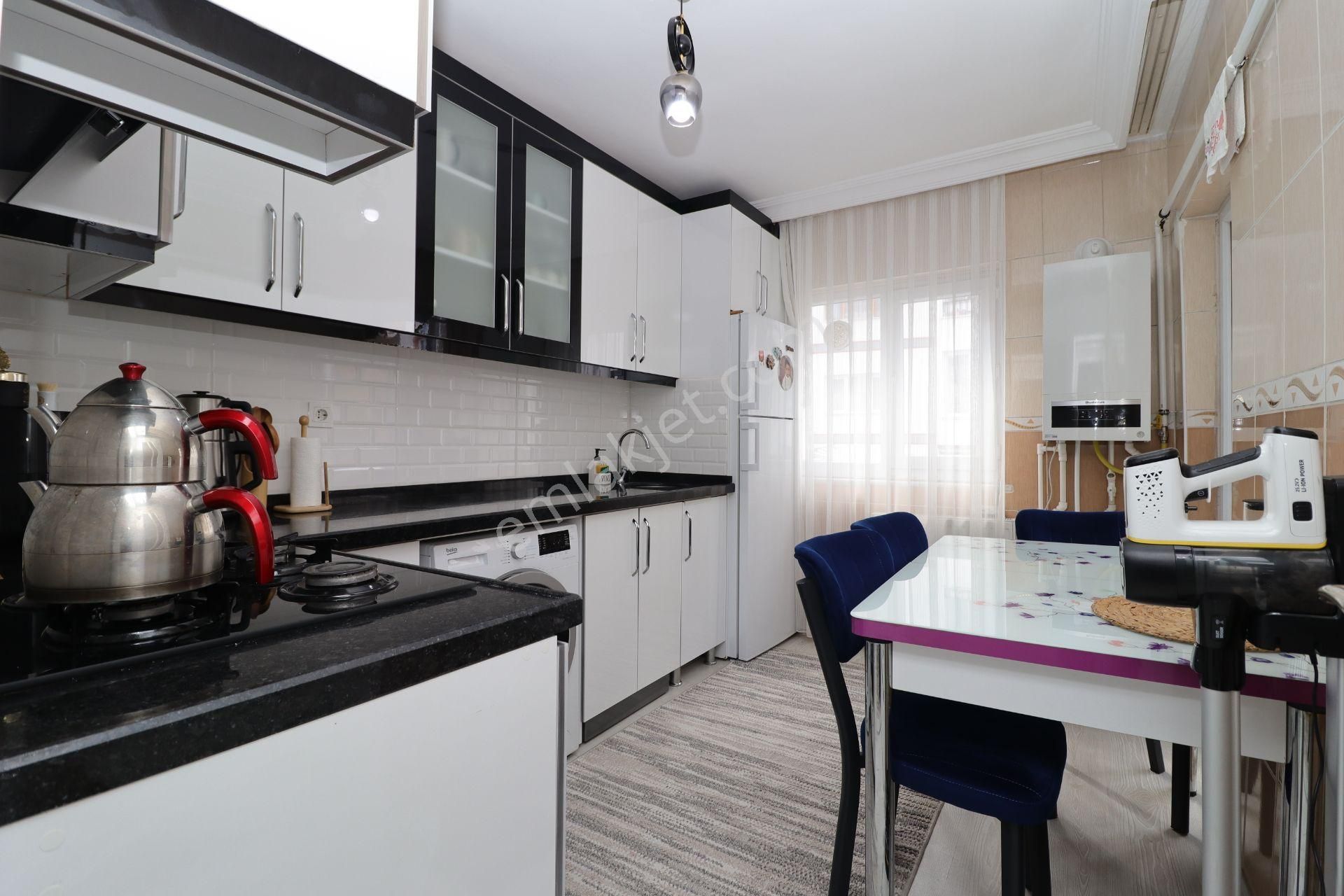 Akif'ten Elvankent Topçu'da Arakat Ön Cephe Full+full Yapılı 3+1 Satılık Daire - Görsel 2