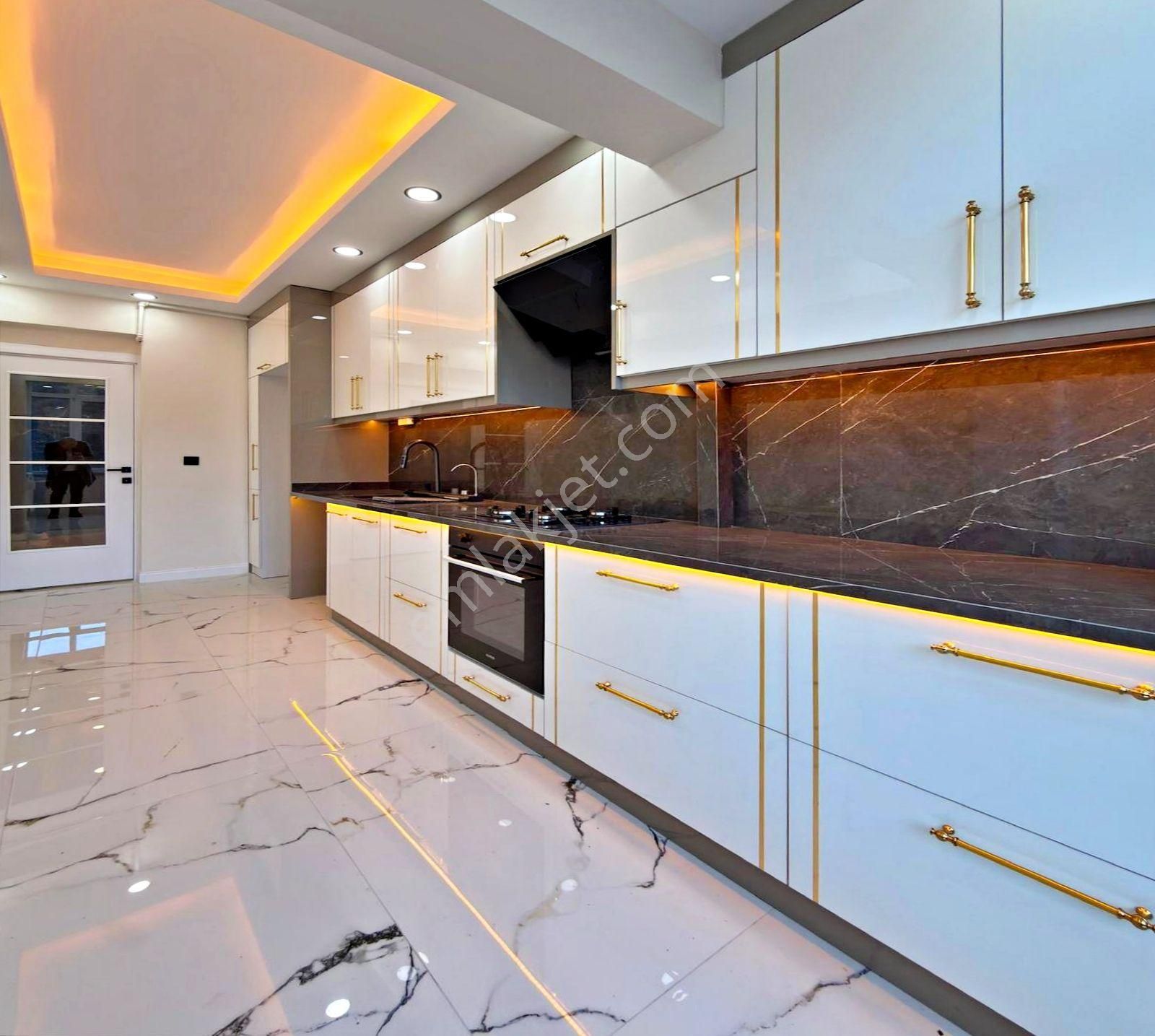 Barış Mahallesi Çamlık Manzaralı Full Dekorlu 3+1 Satılık Daire - Görsel 9