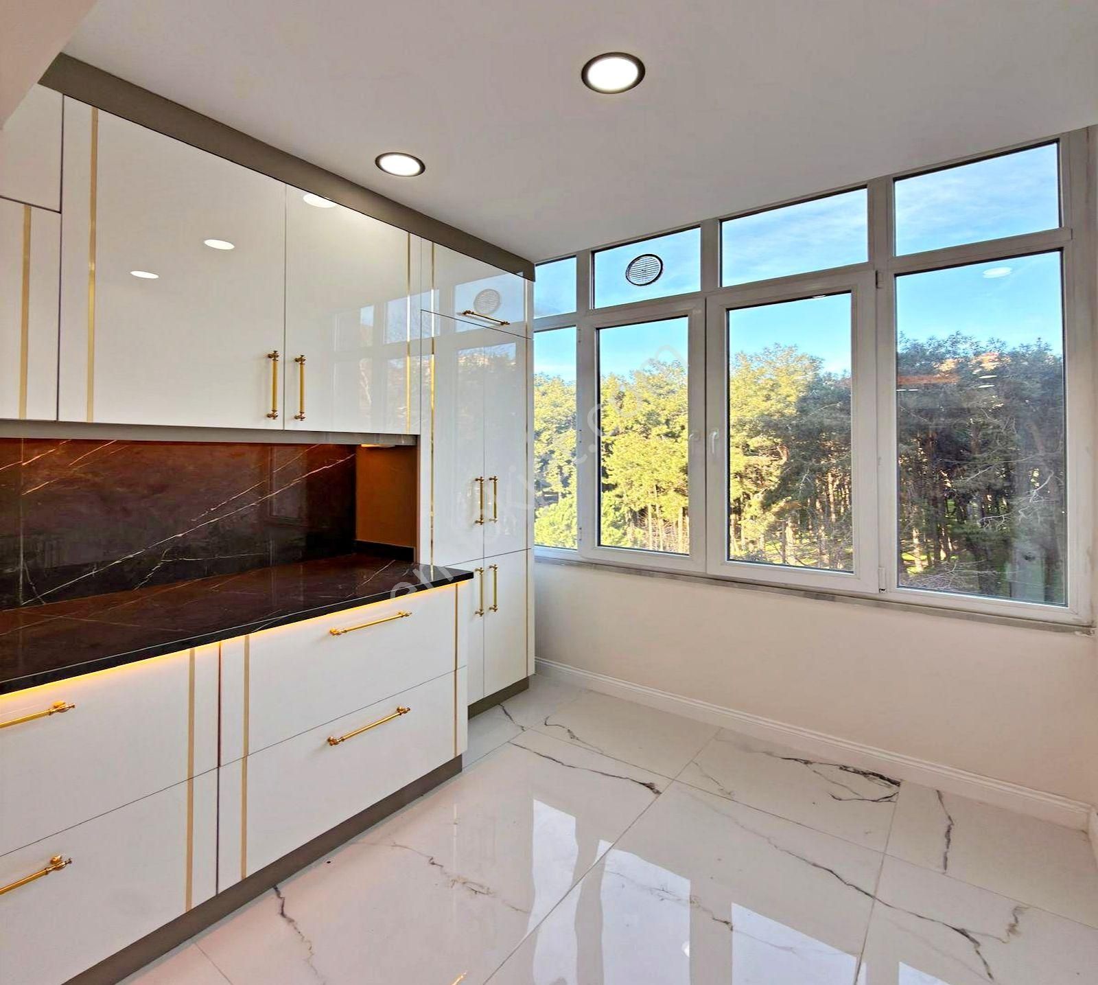 Barış Mahallesi Çamlık Manzaralı Full Dekorlu 3+1 Satılık Daire - Görsel 8