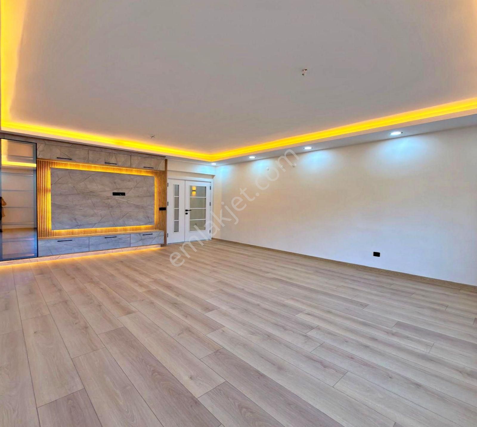 Barış Mahallesi Çamlık Manzaralı Full Dekorlu 3+1 Satılık Daire - Görsel 15