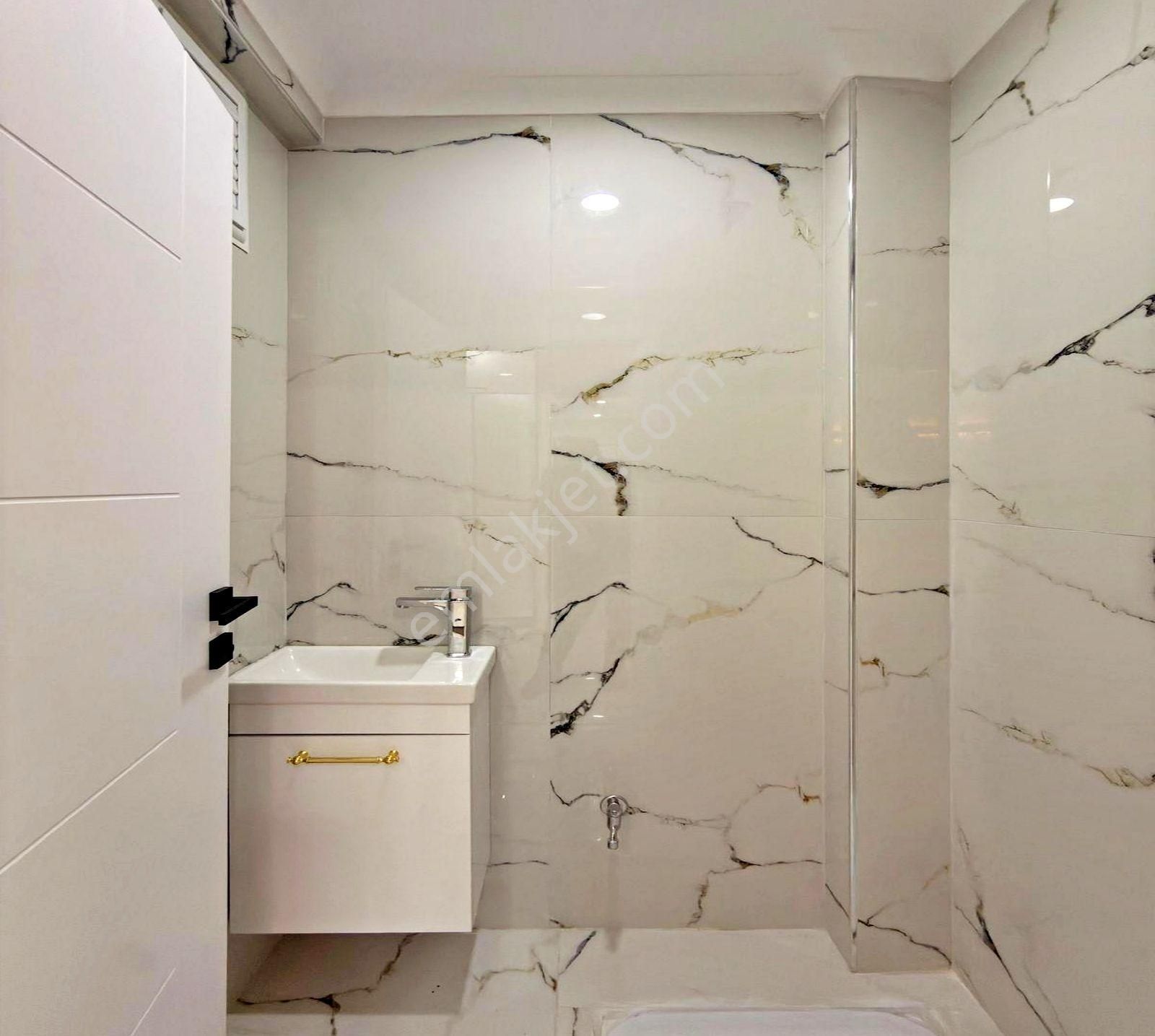 Barış Mahallesi Çamlık Manzaralı Full Dekorlu 3+1 Satılık Daire - Görsel 18