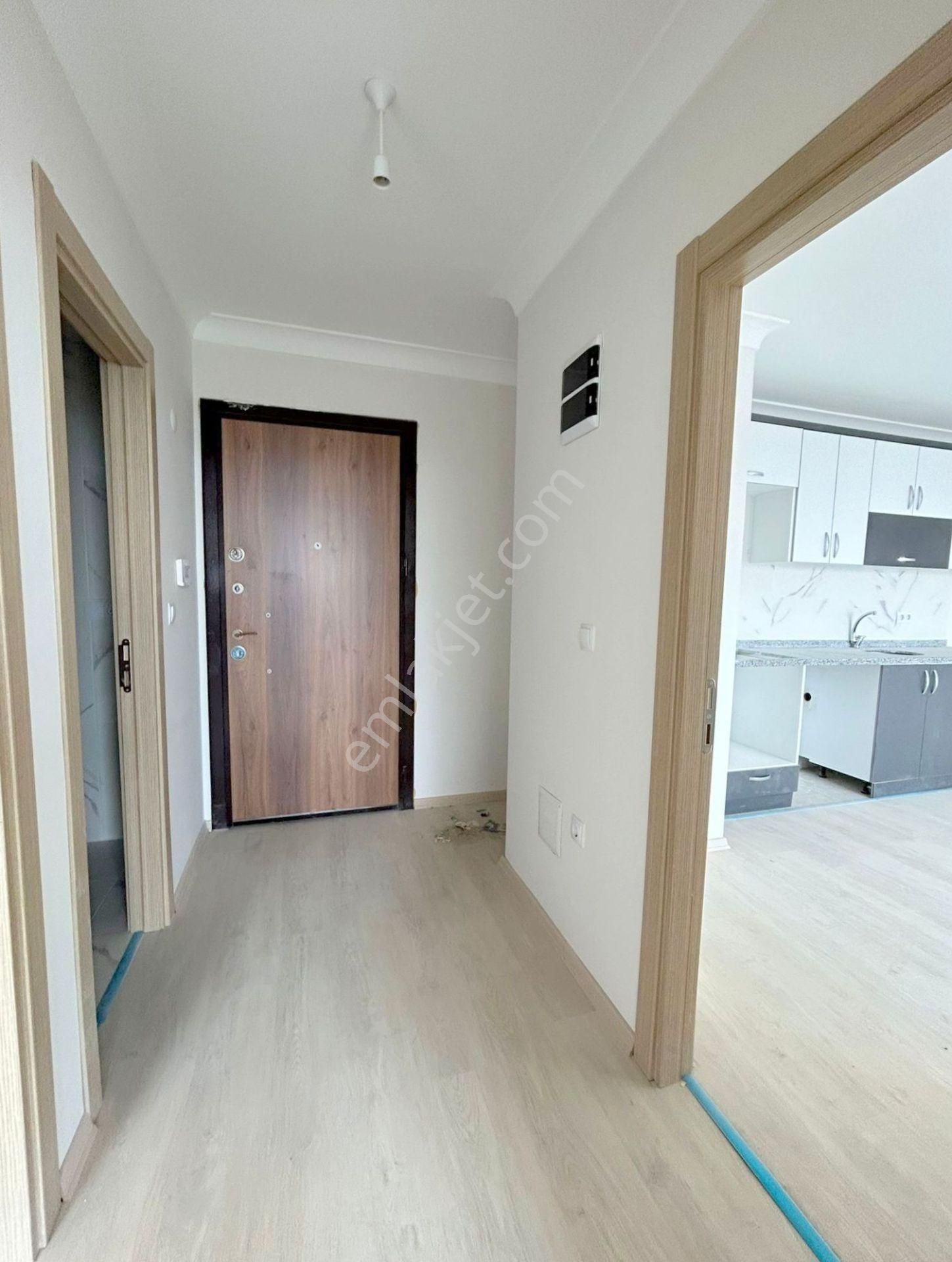Mertcan'dan Havuzlu Güvenlikli Sitede Ara Kat 2+1 Daire - Görsel 9