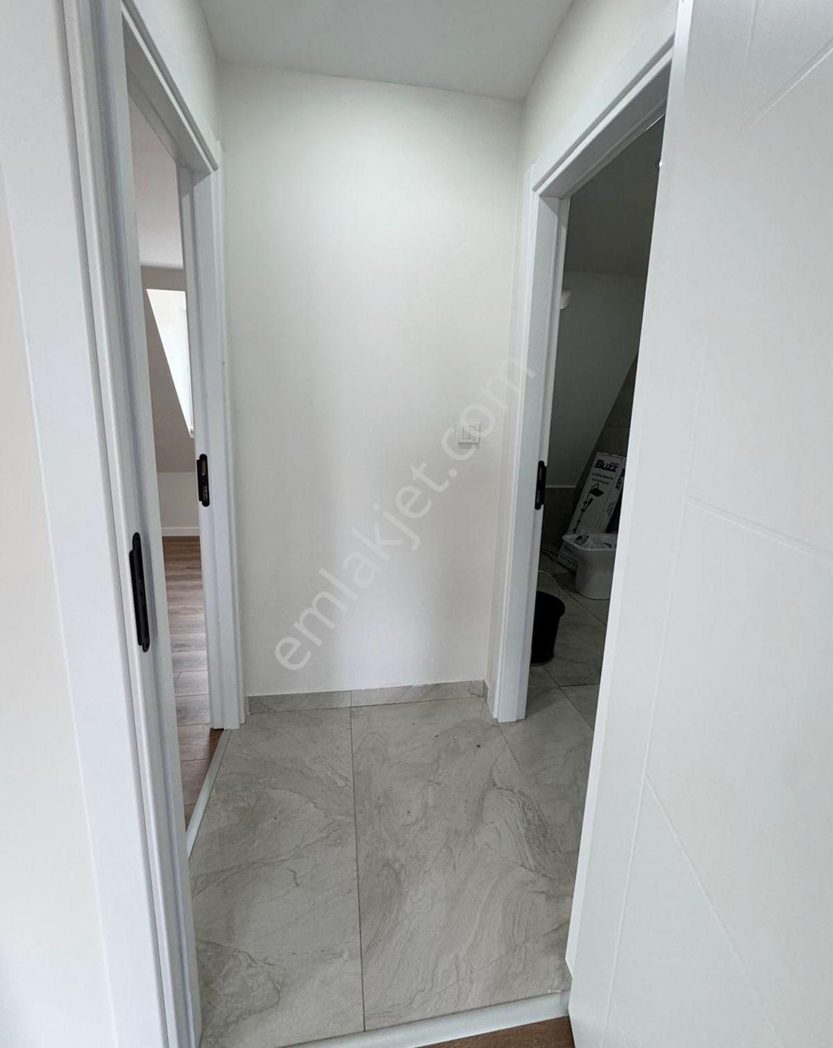 Adnan Kahveci Metroya Yürüme 2 Ayrı Girişli İskanlı 4+2 Dubleks - Görsel 19