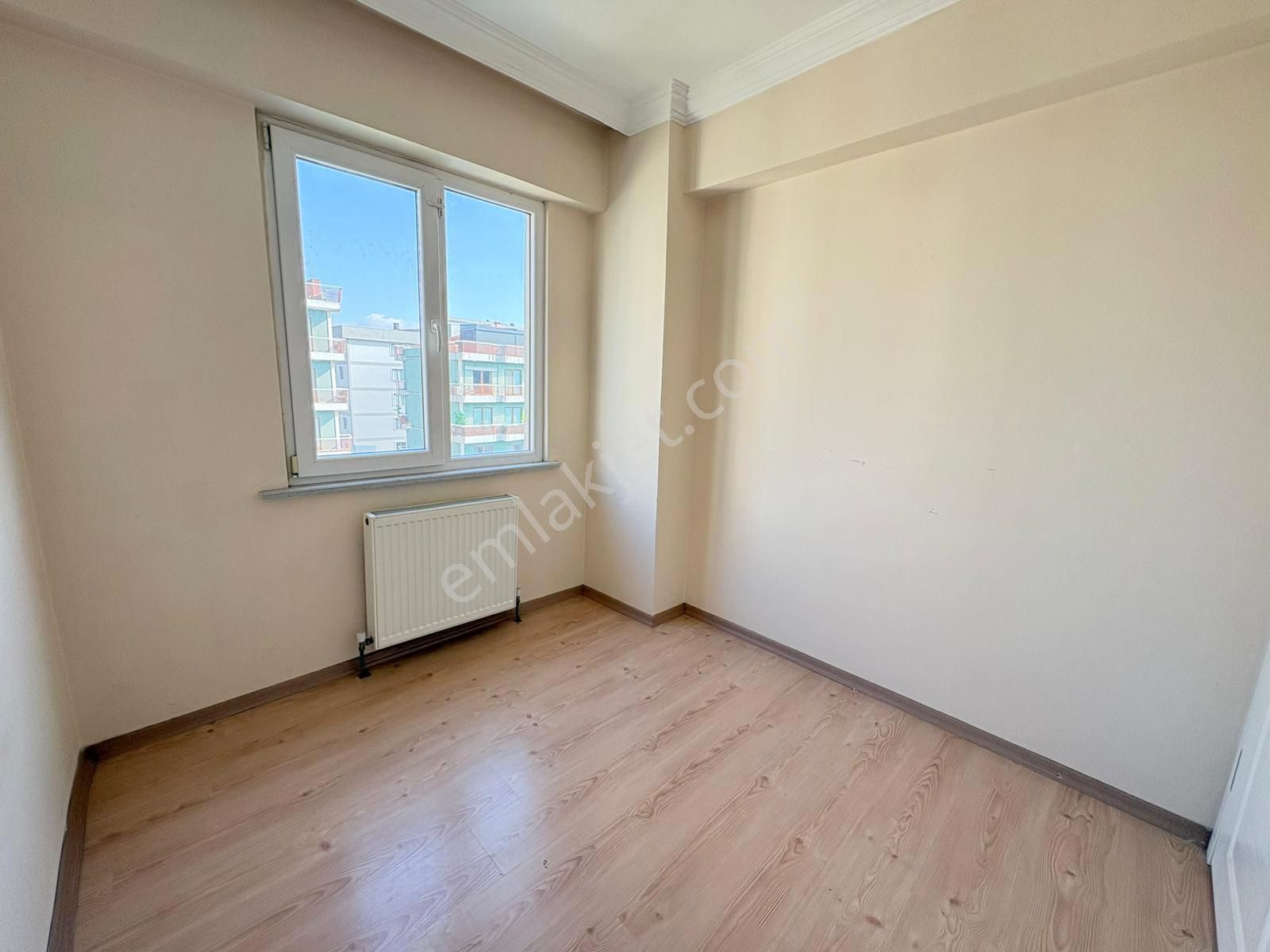 Mertcan'dan Kurtköy Mah.caddeye 1dk İskanlı Ara Kat Balkonlu 2+1 - Görsel 11