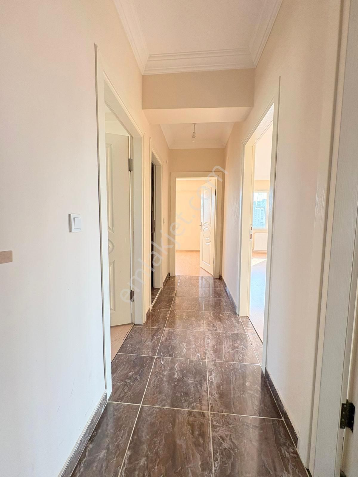 Mertcan'dan Kurtköy Mah.caddeye 1dk İskanlı Ara Kat Balkonlu 2+1 - Görsel 16