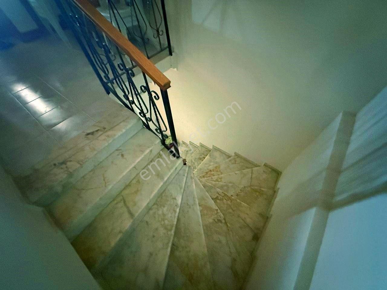 Uytundan Akçay-güre Arasında Denize 400 Metre 3+1 Satılık Villa - Görsel 8