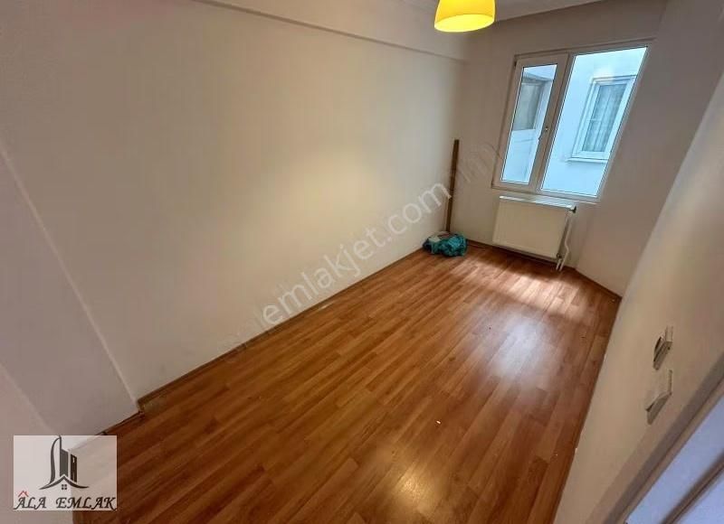 Basın Sitesi'nde Geniş 3+1 Asansörlü Ara Kat Deniz Manzaralı - Görsel 12