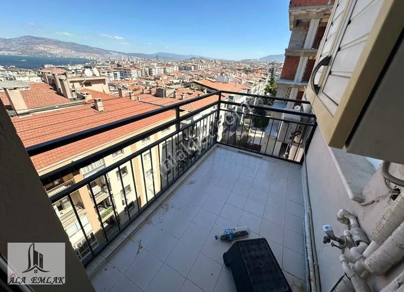 Basın Sitesi'nde Geniş 3+1 Asansörlü Ara Kat Deniz Manzaralı - Görsel 8
