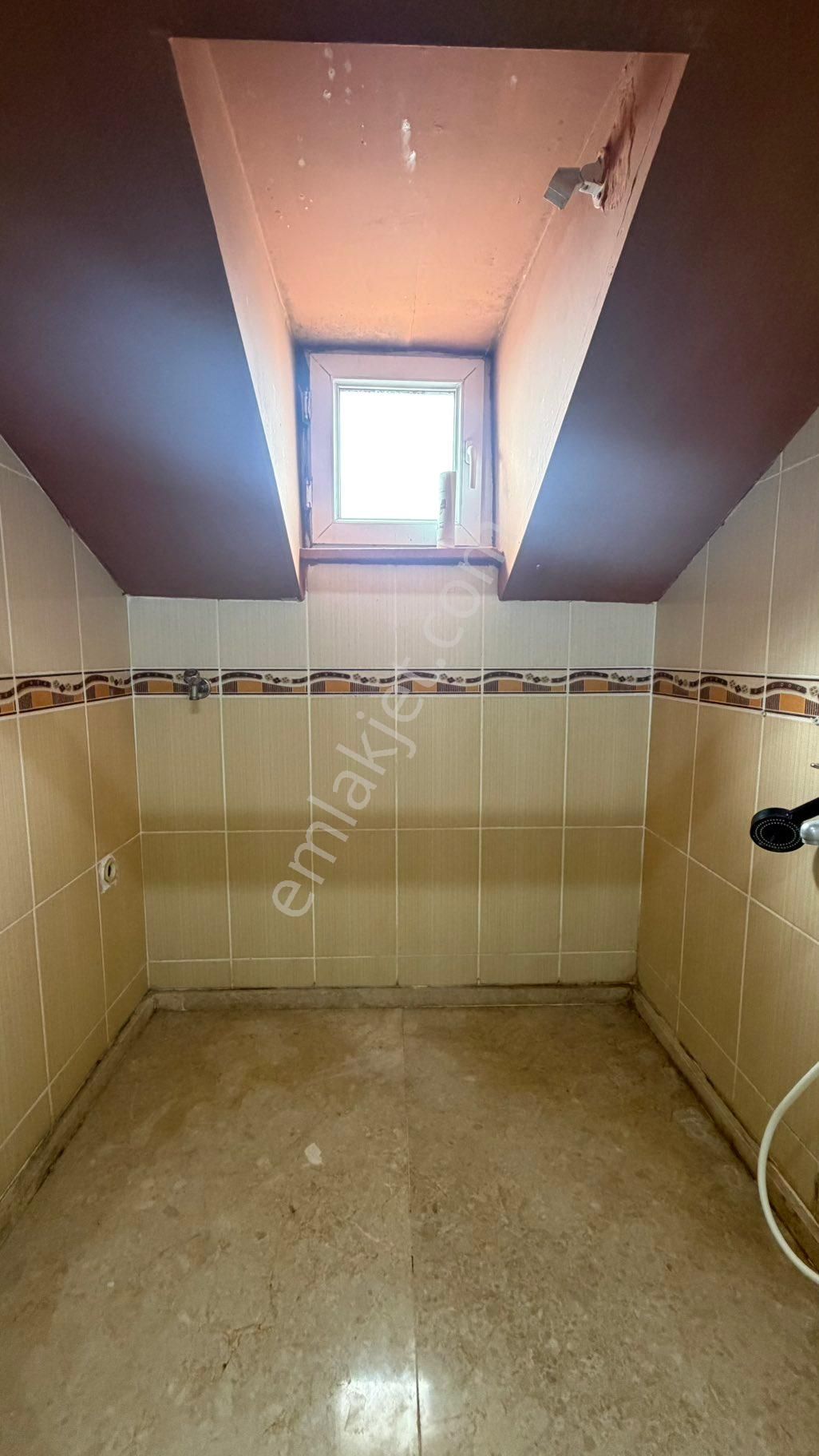 Birken Emlaktan Yalçın Sok. 2+1 Eşyalı Çatı Katı Kiralık Daire - Görsel 16