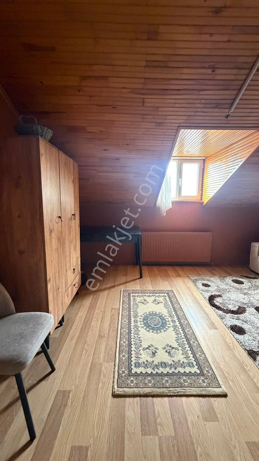 Birken Emlaktan Yalçın Sok. 2+1 Eşyalı Çatı Katı Kiralık Daire - Görsel 11
