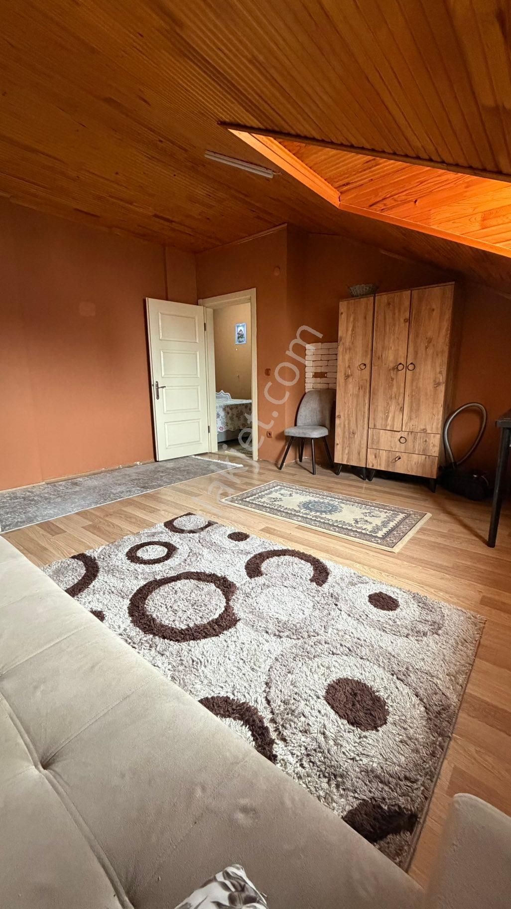 Birken Emlaktan Yalçın Sok. 2+1 Eşyalı Çatı Katı Kiralık Daire - Görsel 12