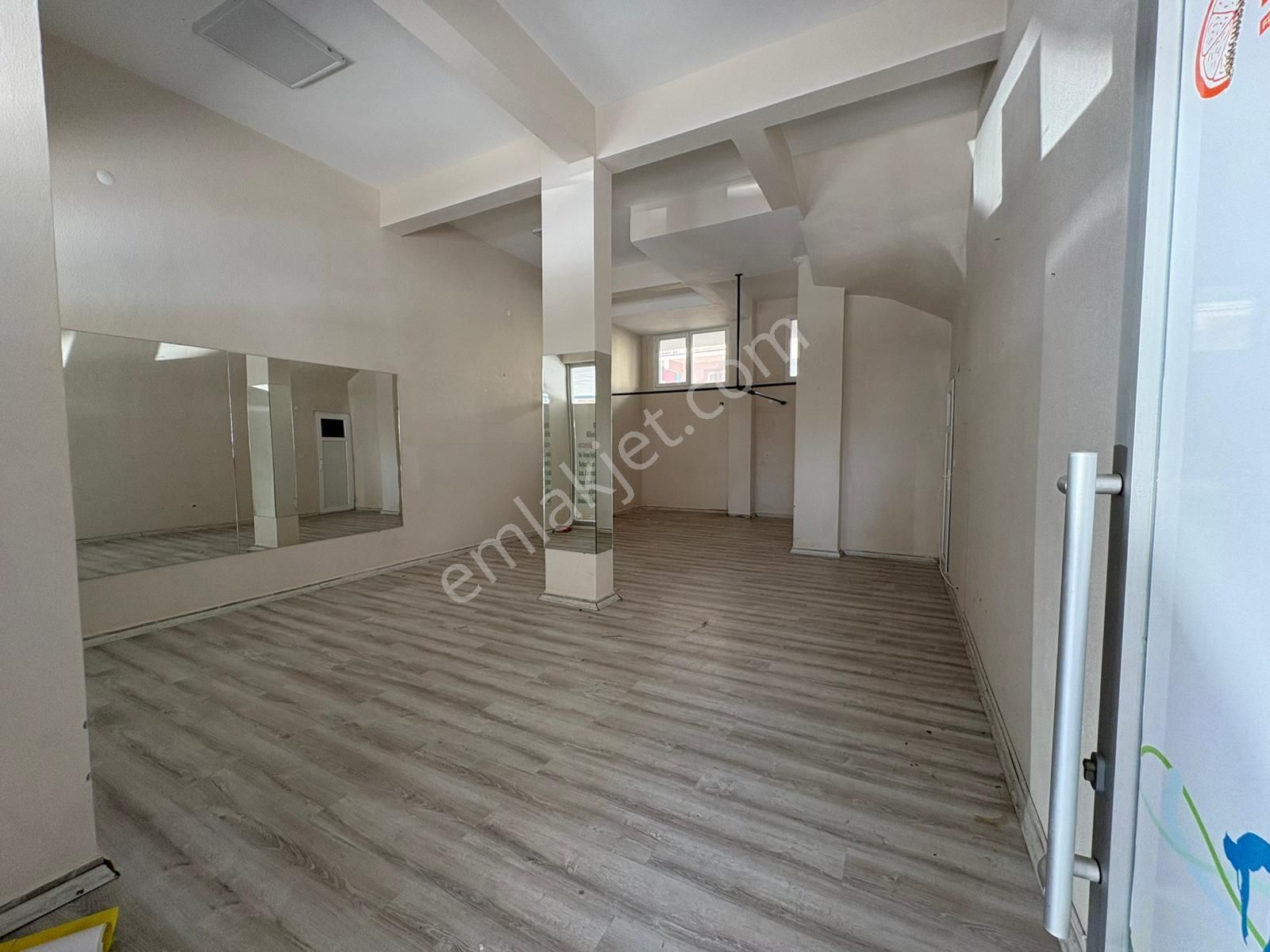 Rota Emlak'tan Gümüldür'de Kiralık Dükkan - Görsel 5