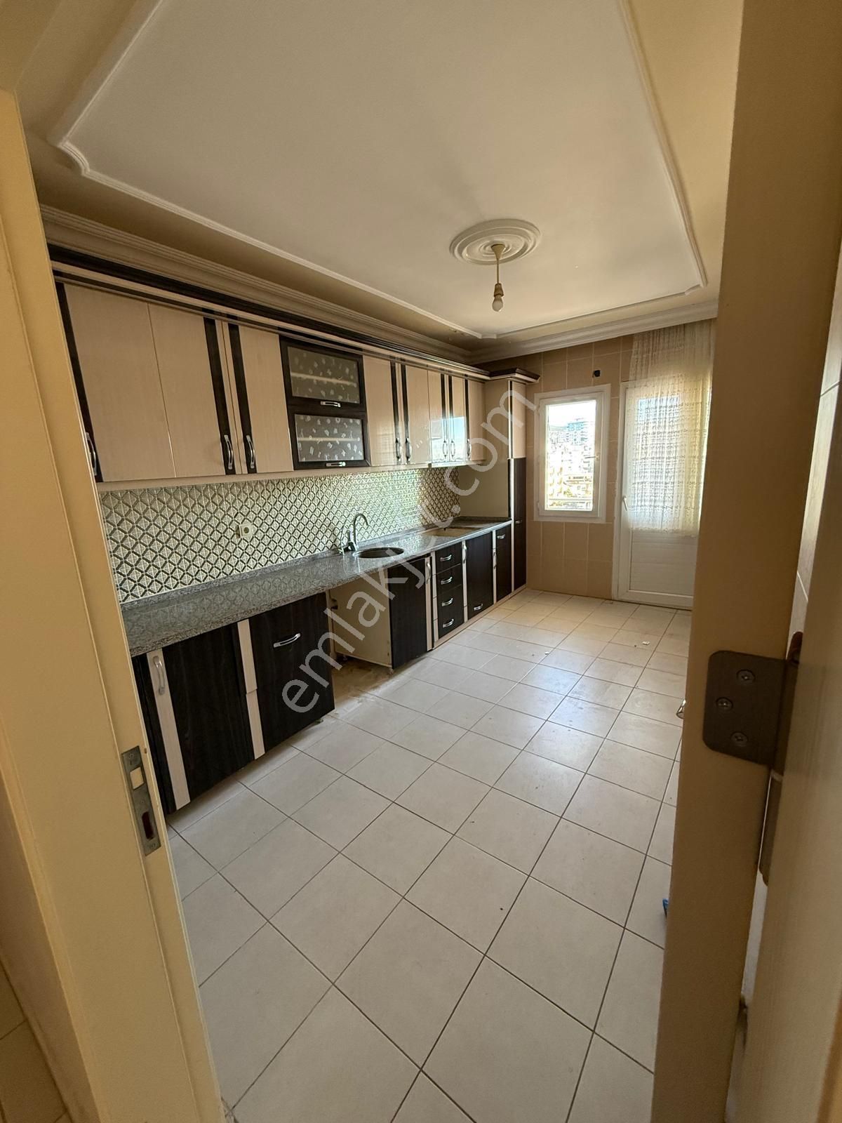Silifke/göksu Mahallesi 3+1 Kiralık Daire (depozito Yok) - Görsel 8