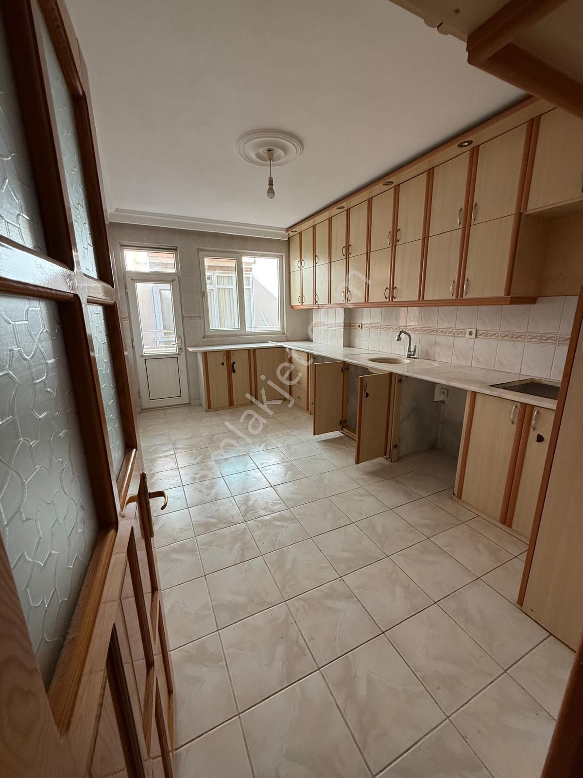 Silifke/gazi Mahallesi 3+1 Kiralık Daire (depozito Yok) - Görsel 8