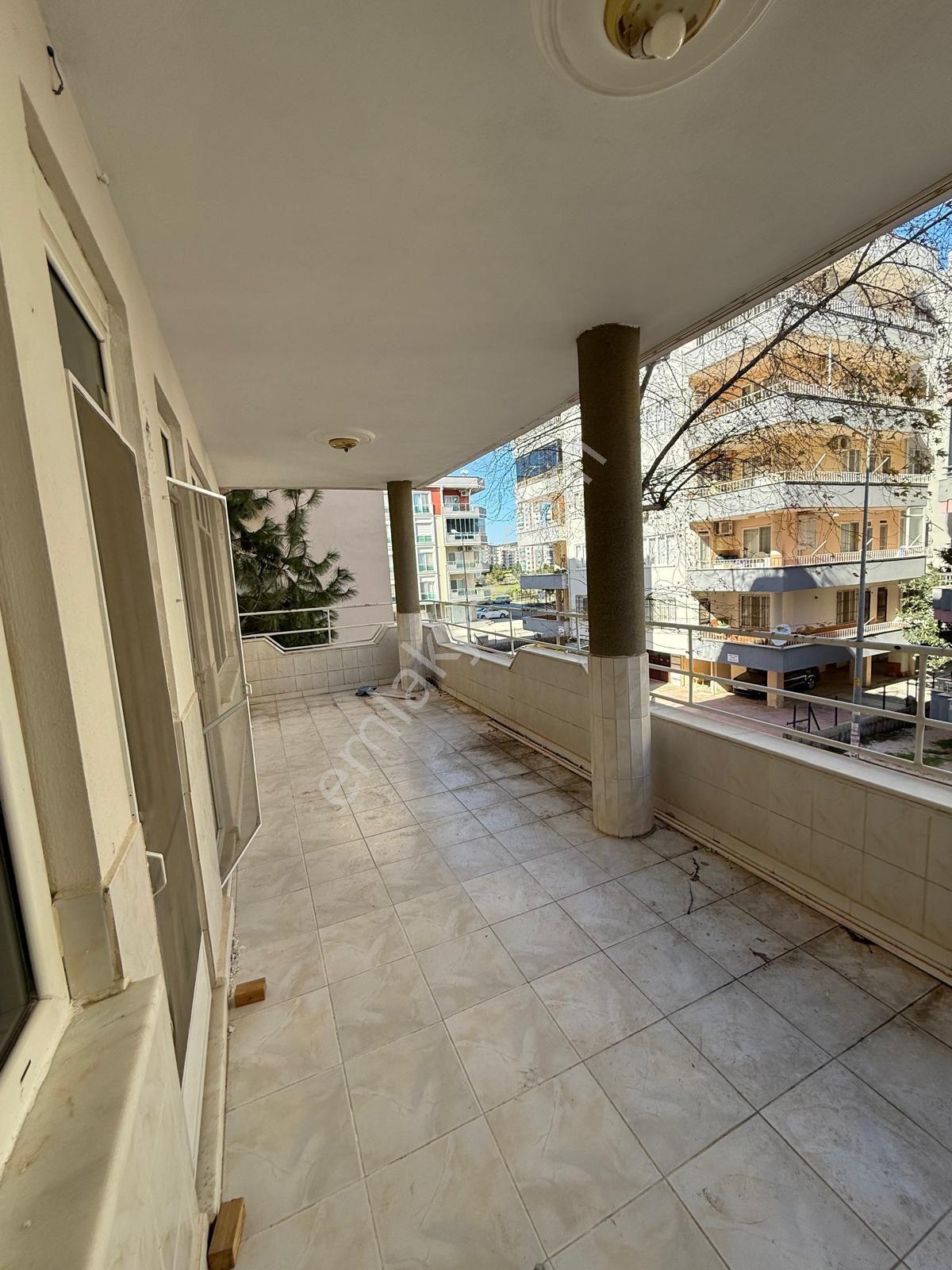 Silifke/gazi Mahallesi 3+1 Kiralık Daire (depozito Yok) - Görsel 3