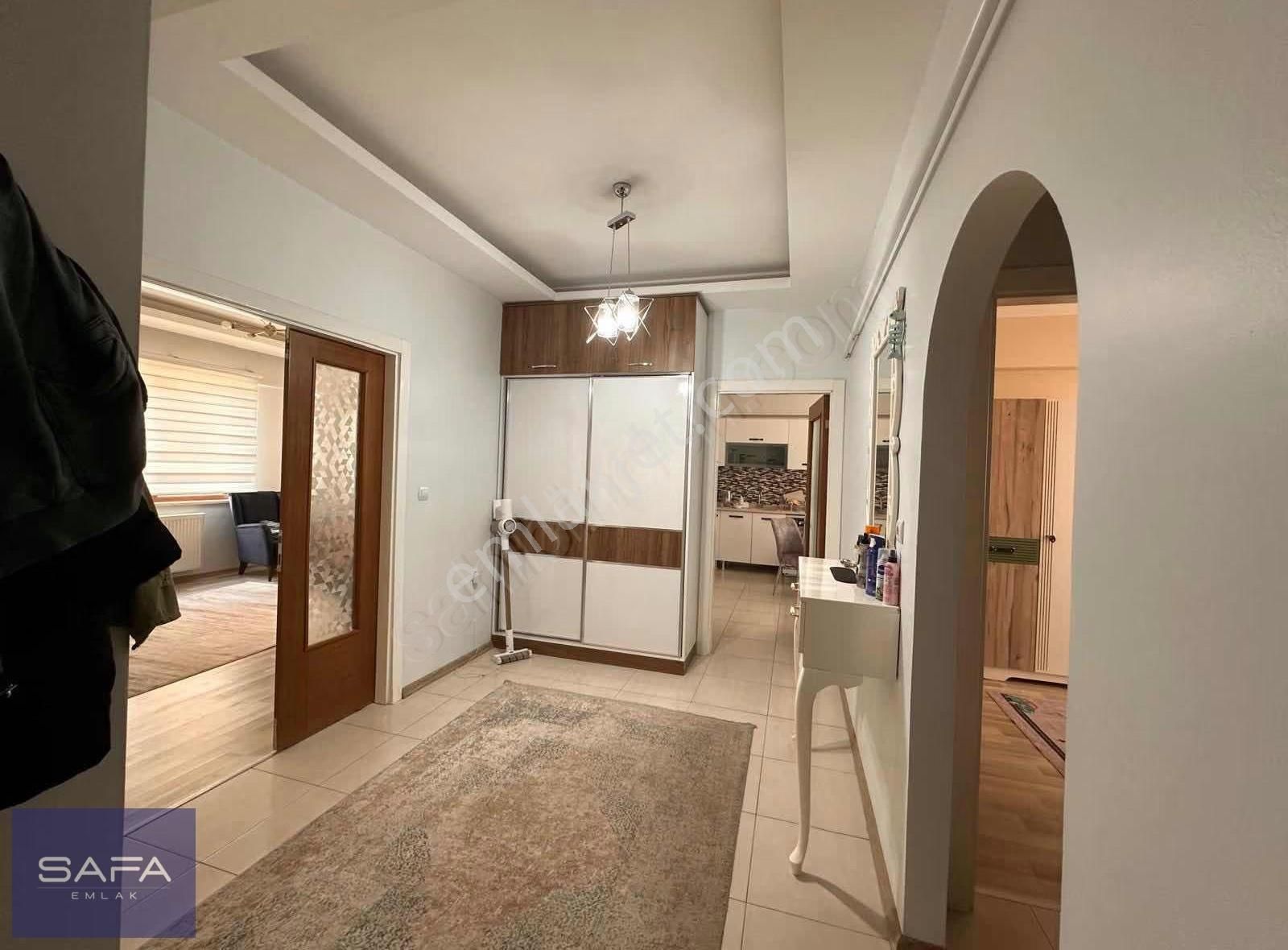 Safa Emlaktan Yenidoğanda Tramvaya 2. Dk Eşyalı Kiralık Daire - Görsel 10