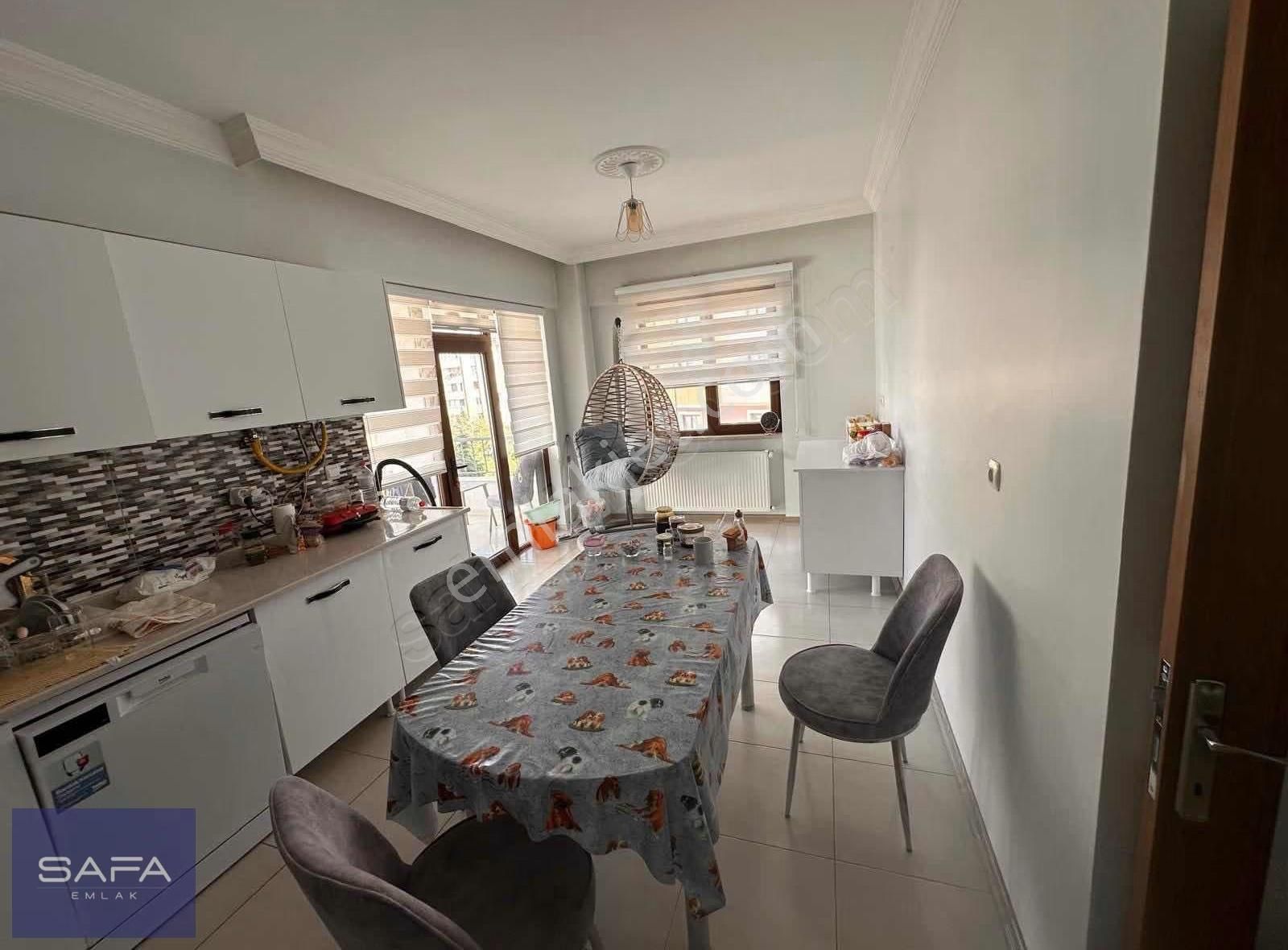 Safa Emlaktan Yenidoğanda Tramvaya 2. Dk Eşyalı Kiralık Daire - Görsel 11