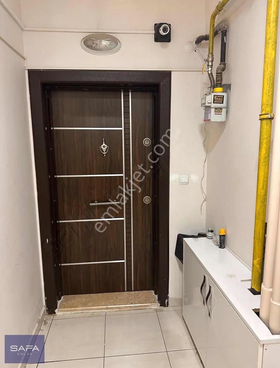 Safa Emlaktan Yenidoğanda Tramvaya 2. Dk Eşyalı Kiralık Daire - Görsel 4
