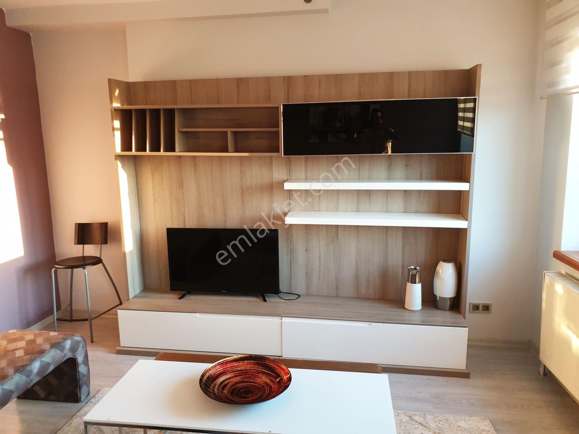 Soğanlık Metroya Yürüme Güvenlikli - Havuzlu Site İçi 1+1 Eşyalı - Görsel 9