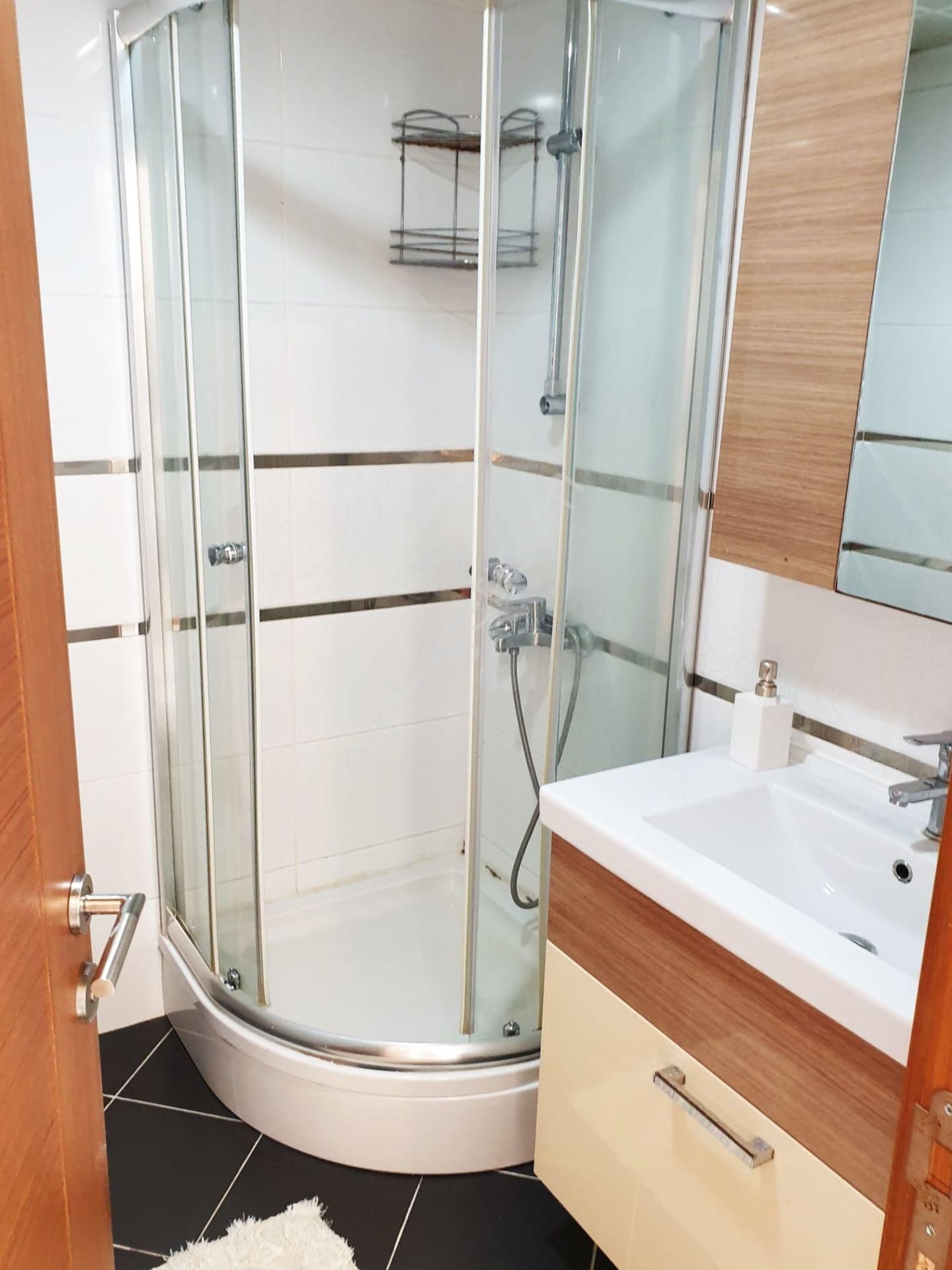 Soğanlık Metroya Yürüme Güvenlikli - Havuzlu Site İçi 1+1 Eşyalı - Görsel 15