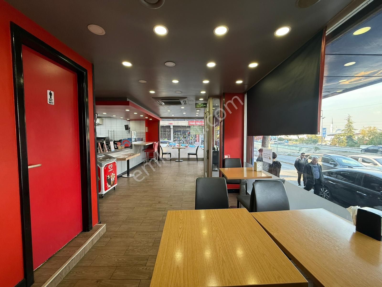 Doğan Araslı Bulvarı Kurumsal Kiracılı 150m2 Satılık Dükkan - Görsel 3