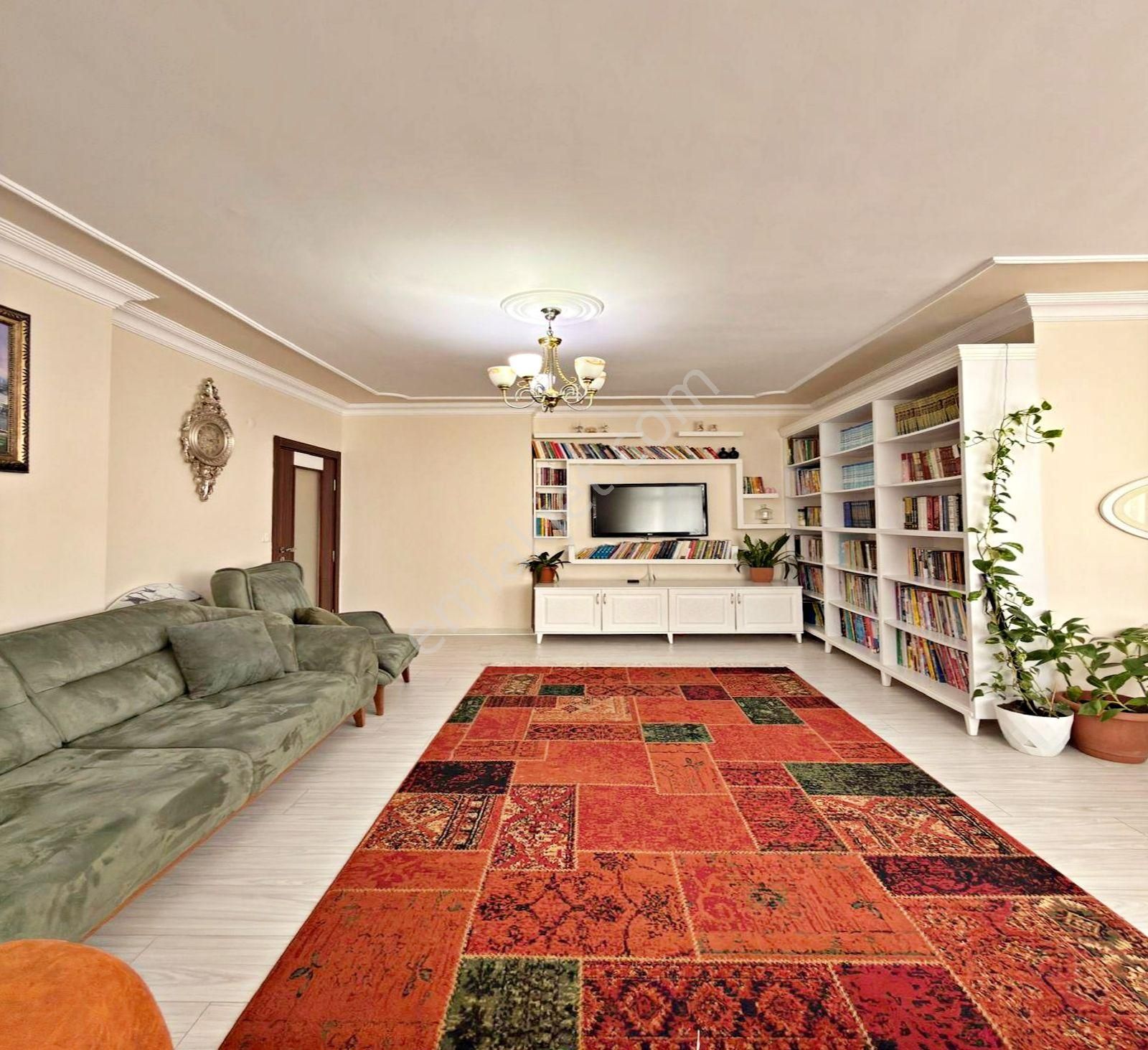 Metrobüse 5'dk Site İçinde Masrafsız 3+1 Arakat Satılık Daire - Görsel 10