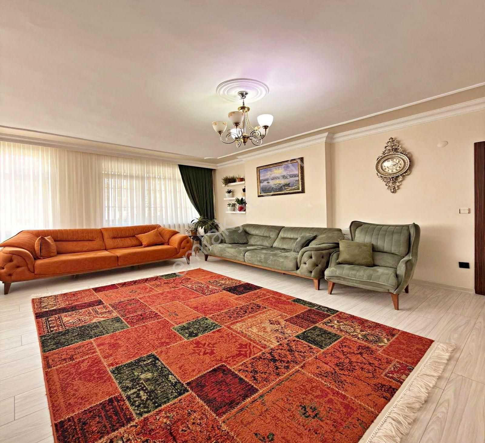 Metrobüse 5'dk Site İçinde Masrafsız 3+1 Arakat Satılık Daire - Görsel 8