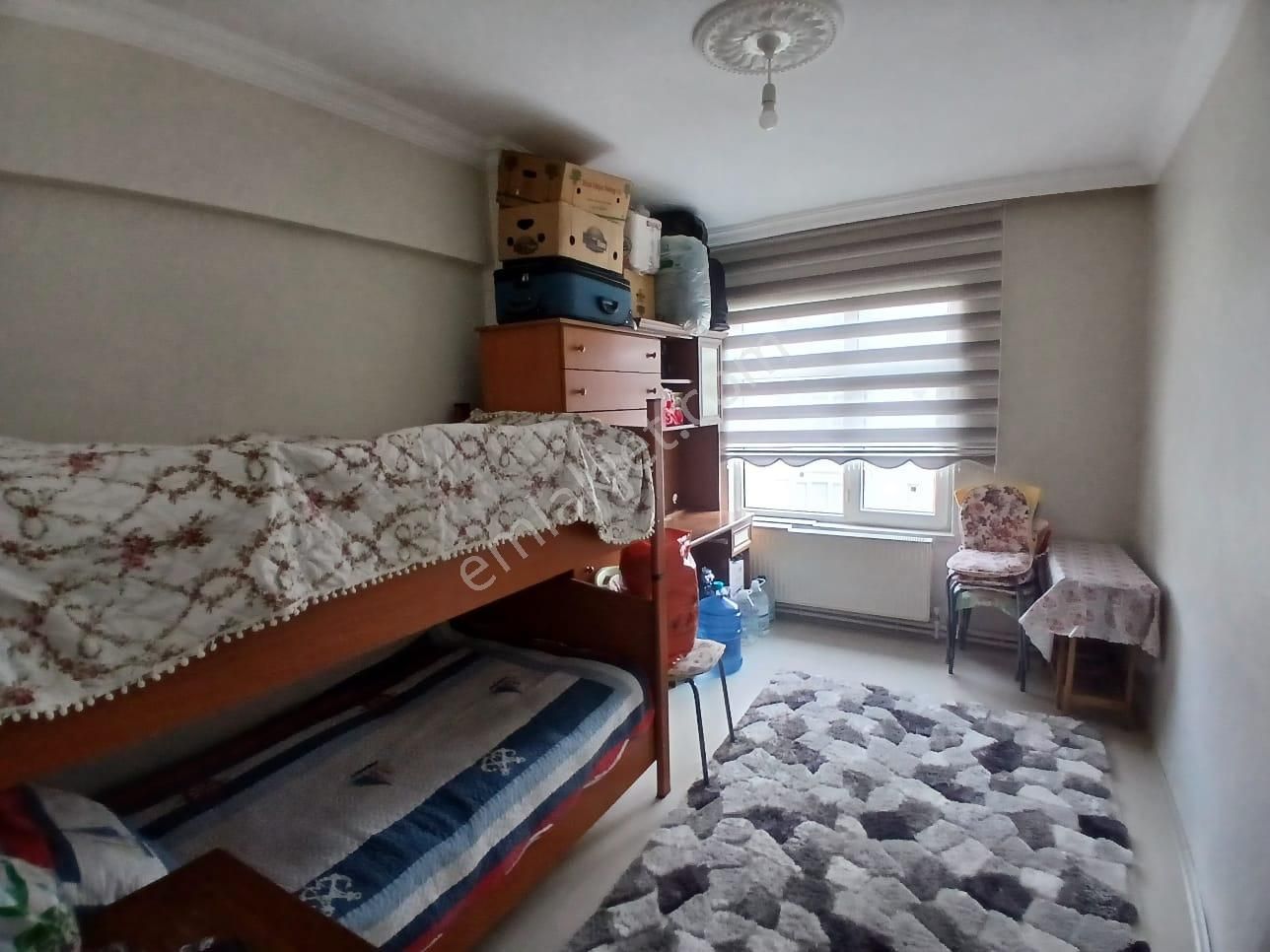 Akçay Emlak'tan Akşehir İstasyon Mahallesinde Asansörlü Ara Kat Komple Bakımlı Satılık 3+1 Daire - Görsel 8