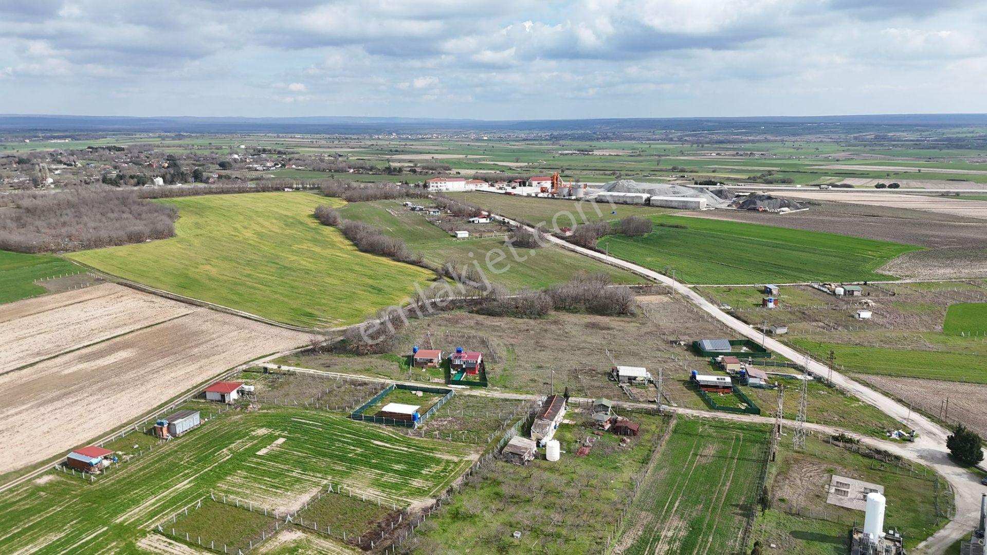 Güven'den Saray'da Tel İle Çevrili Yola Cephe 255m² Kupon Arazi - Görsel 24