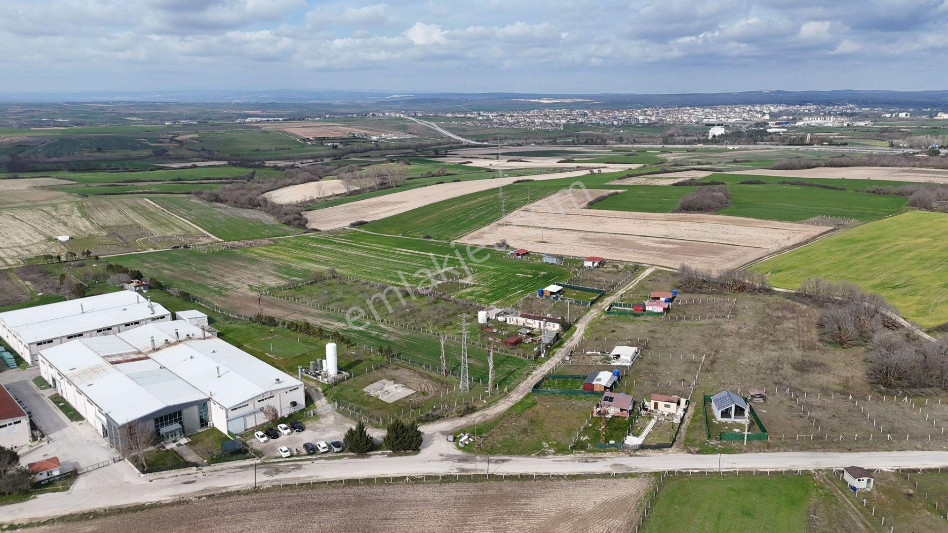 Güven'den Saray'da Tel İle Çevrili Yola Cephe 255m² Kupon Arazi - Görsel 12