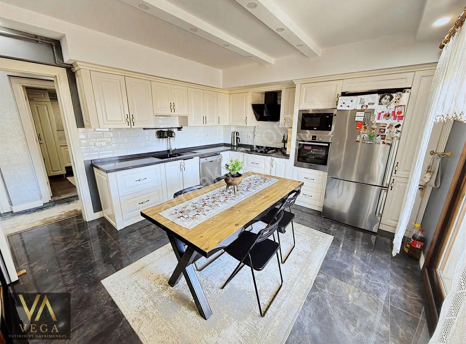 Güzelyurt Mah 3+1 Full Öz Lüks 2.balkon Satılık Daire