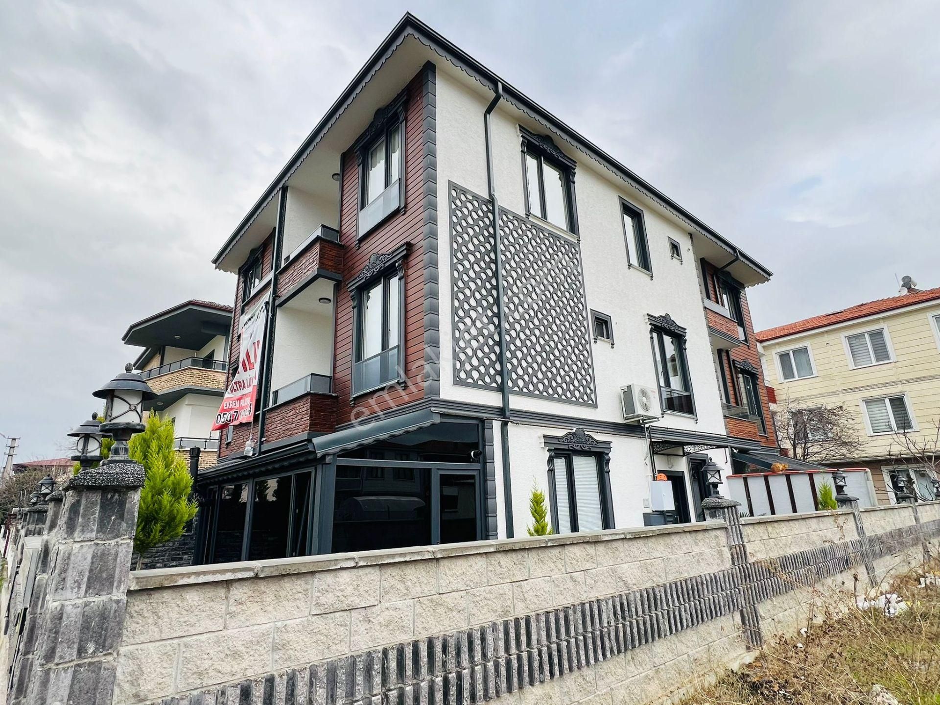 Karasuda 3+1 Yerden Isıtmalı Tripleks Yapı Çiğdem Emlak - Görsel 3