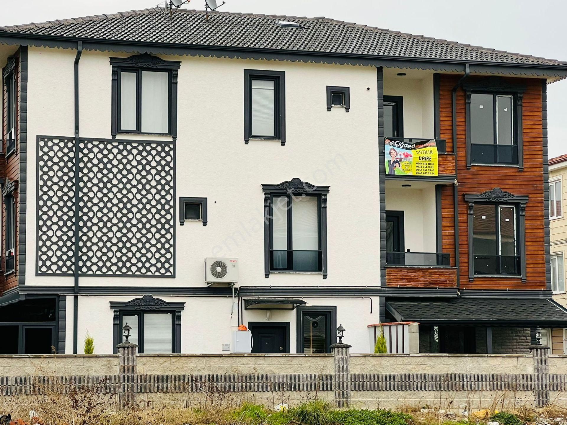 Karasuda 3+1 Yerden Isıtmalı Tripleks Yapı Çiğdem Emlak - Görsel 2