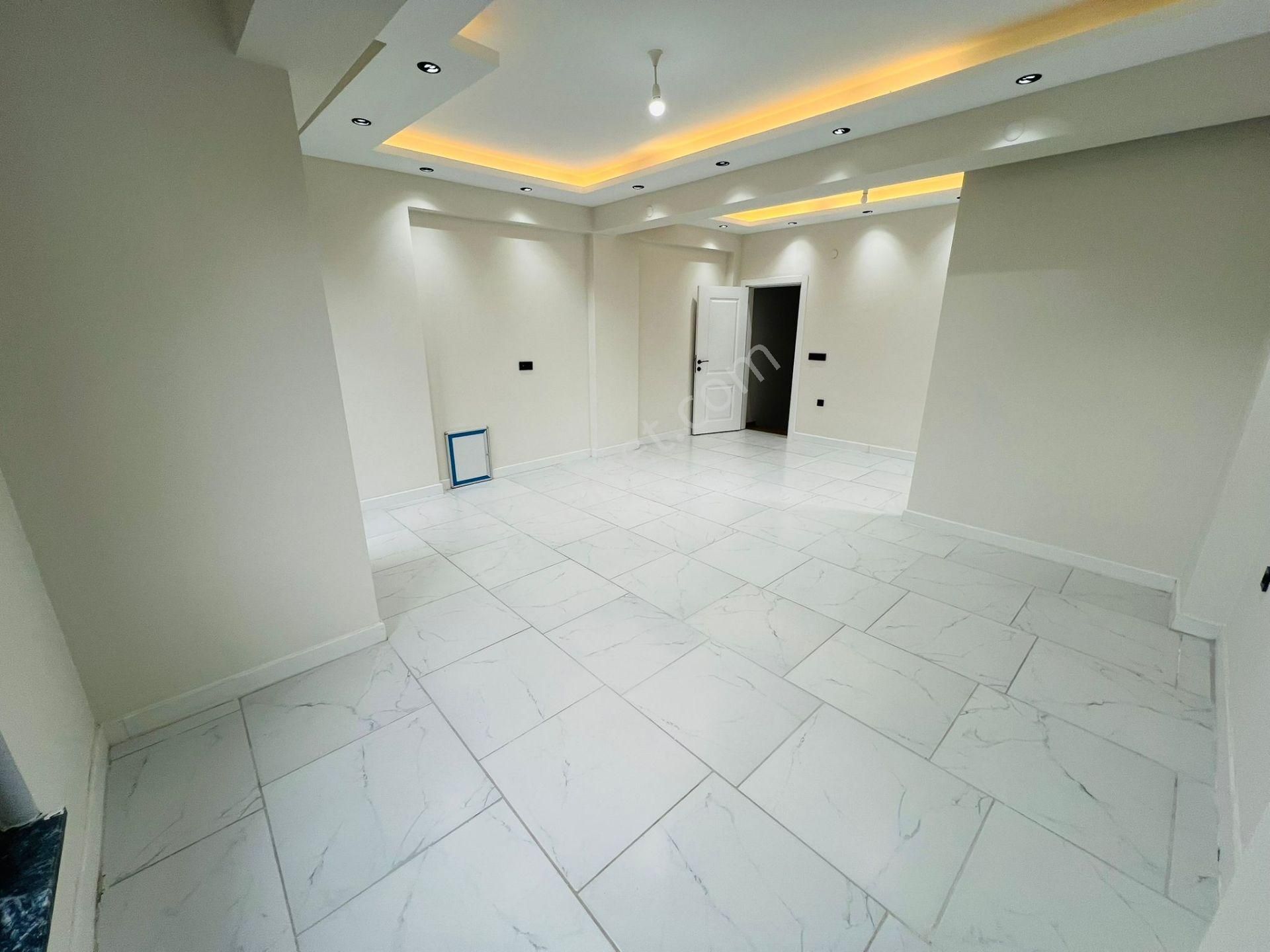 Karasuda 3+1 Yerden Isıtmalı Tripleks Yapı Çiğdem Emlak - Görsel 15