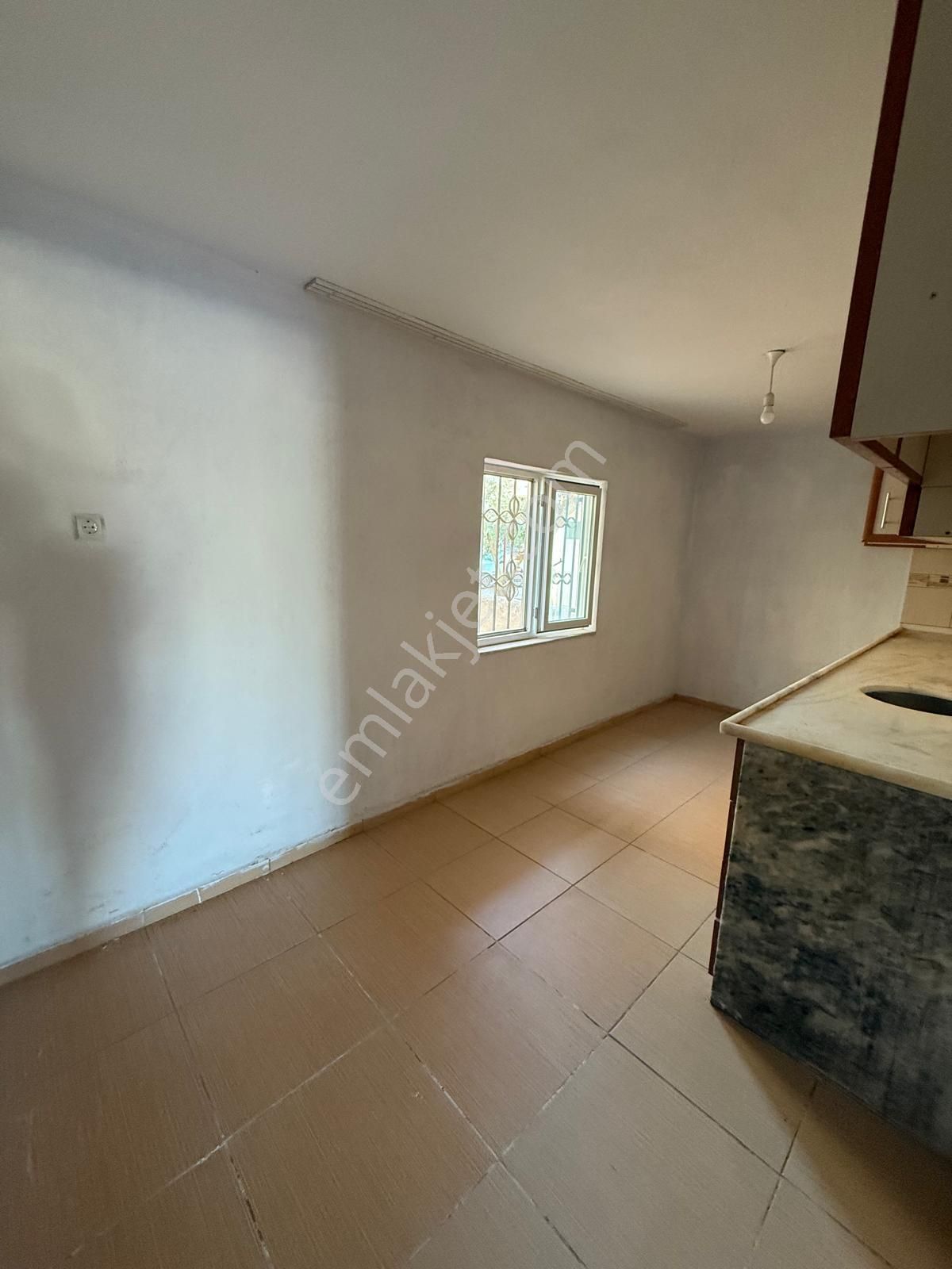 Silifke/sayağzı Mahallesi 3+1 Giriş Kat Kiralık Daire (depozito Yok) - Görsel 6