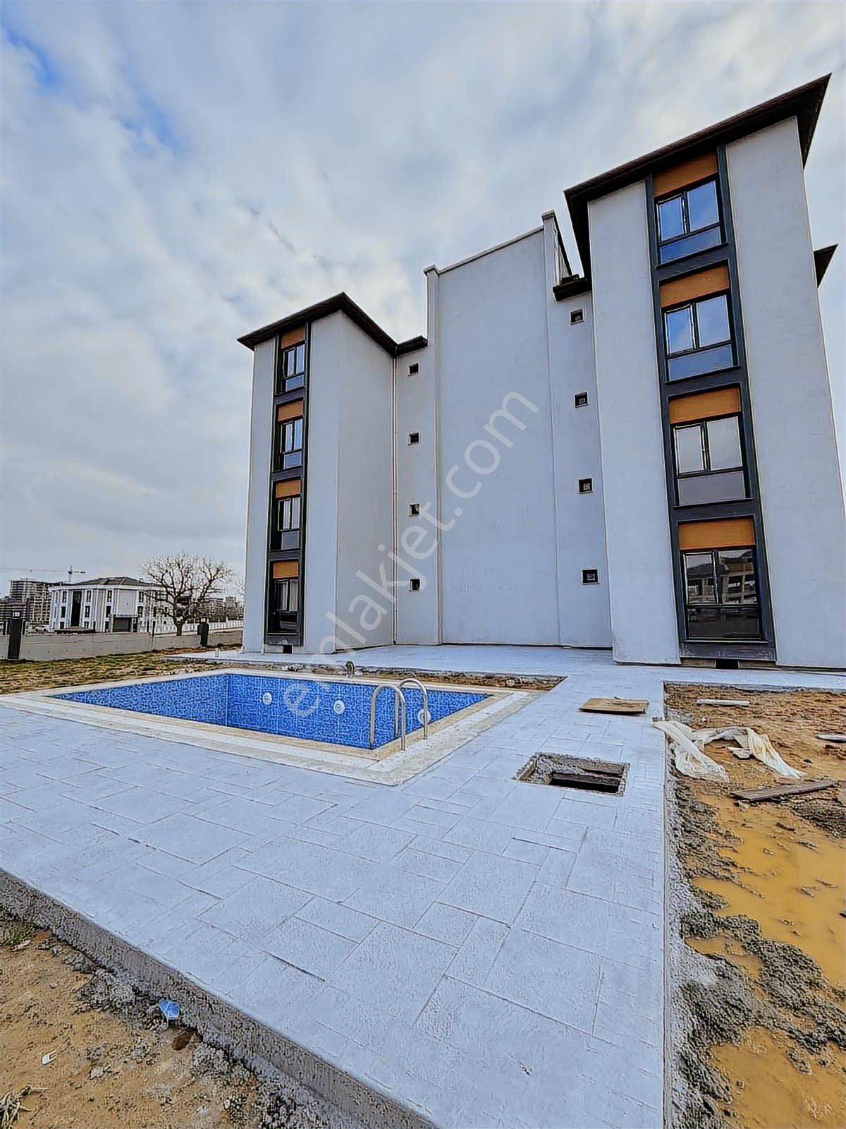 Dream Life'dan Hürriyet Mah. Havuzlu Satılık 2+1 Sıfır Daire