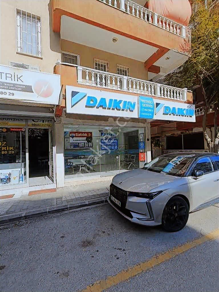 Didim Merkezde İşlek Cadde Üzerinde Satılık Dükkan - Görsel 2