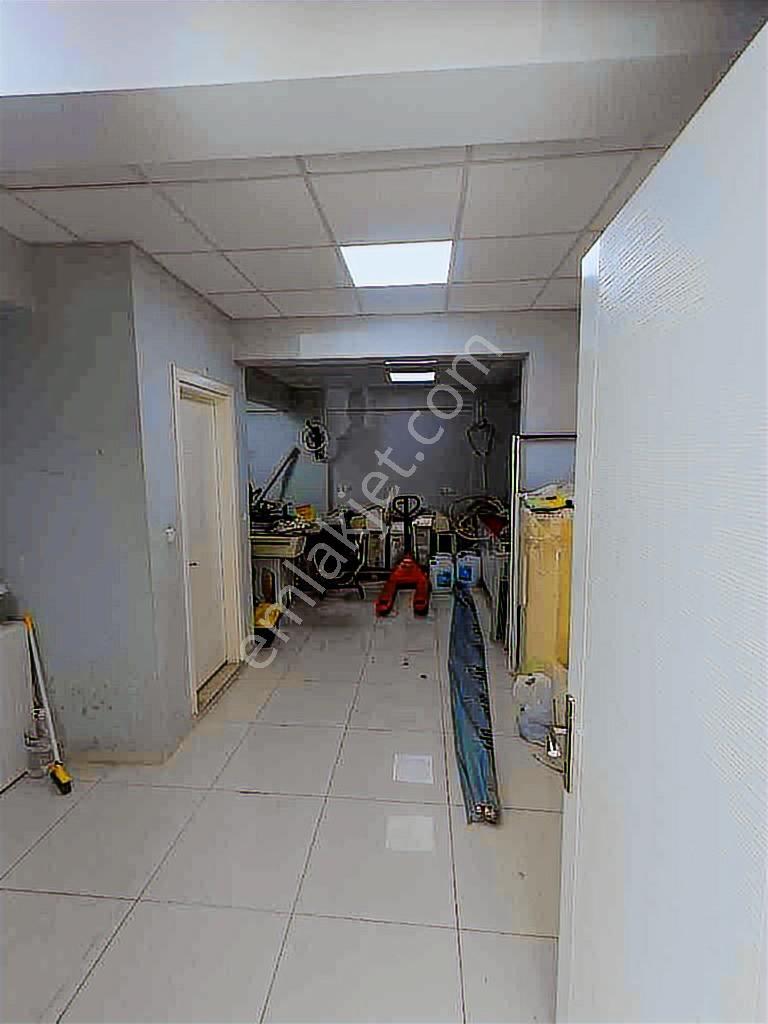 Didim Merkezde İşlek Cadde Üzerinde Satılık Dükkan - Görsel 11