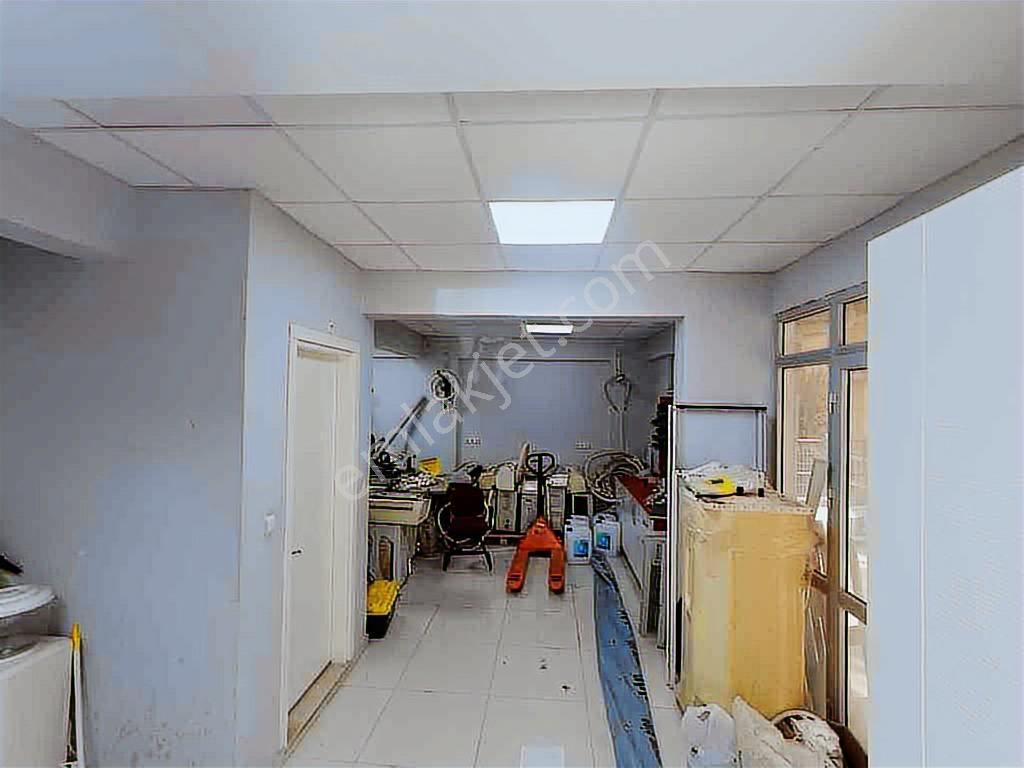 Didim Merkezde İşlek Cadde Üzerinde Satılık Dükkan - Görsel 9