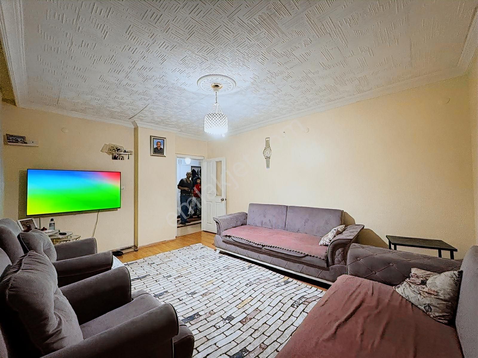 ▄zara▄neşet Ertaş Cd Üzeri Masrafsız 3+1 125m² G/d Cephe Daire