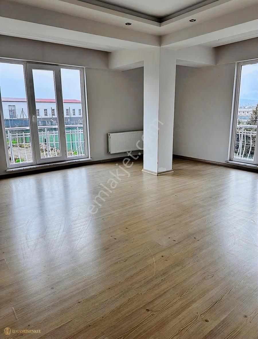 Çanakkale Barbaros Mh. Kiralık 2+1 Daire - Görsel 4