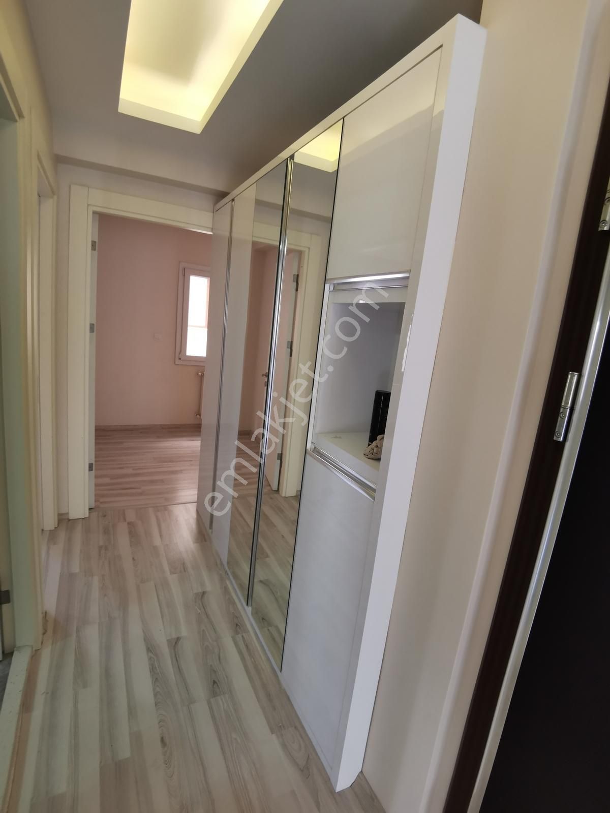 Demirköprü İzban Yakını Geniş Sokak'ta Kiralık Arakat 2+1 Daire - Görsel 18