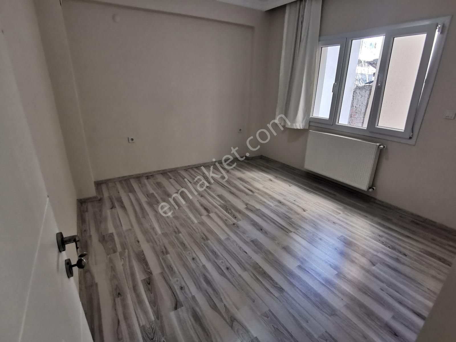 Demirköprü İzban Yakını Geniş Sokak'ta Kiralık Arakat 2+1 Daire - Görsel 16