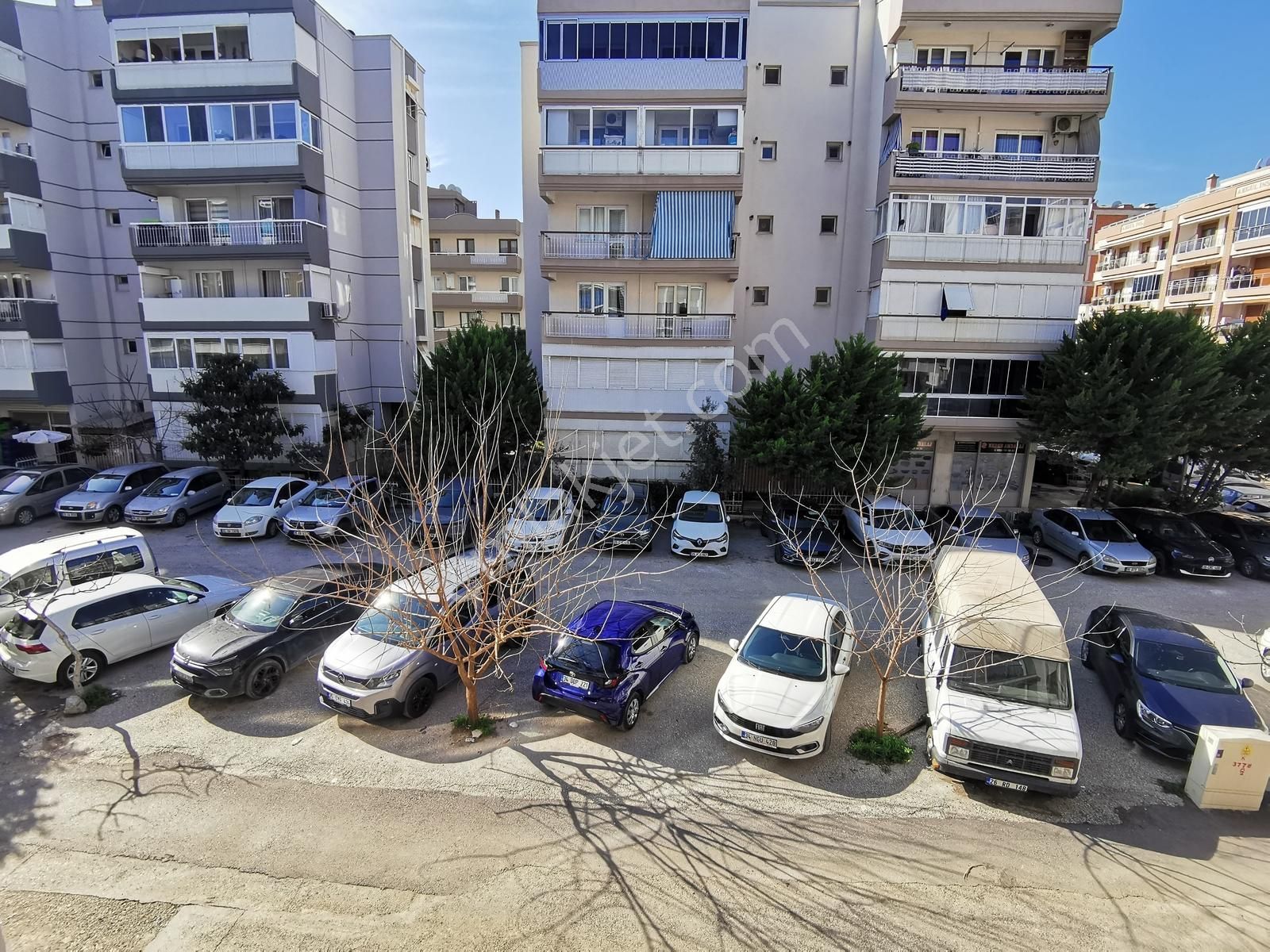 Demirköprü İzban Yakını Geniş Sokak'ta Kiralık Arakat 2+1 Daire - Görsel 2