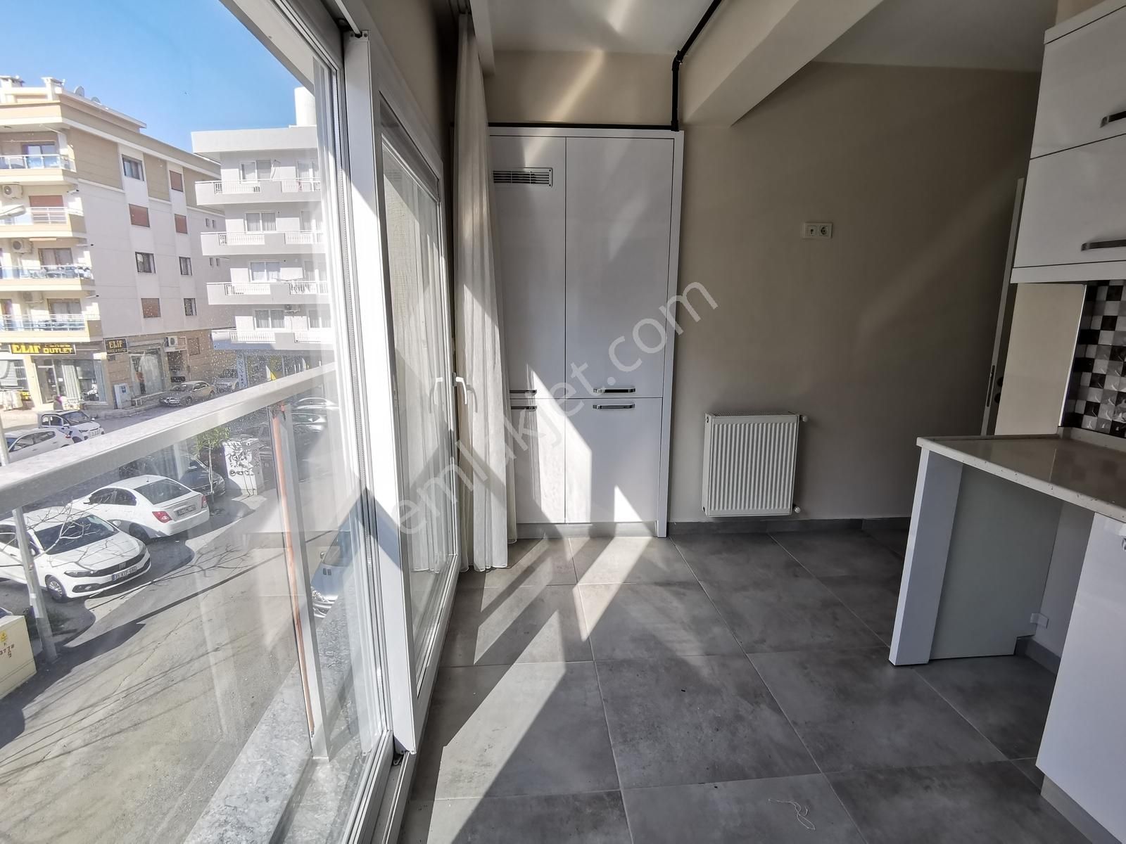 Demirköprü İzban Yakını Geniş Sokak'ta Kiralık Arakat 2+1 Daire - Görsel 21